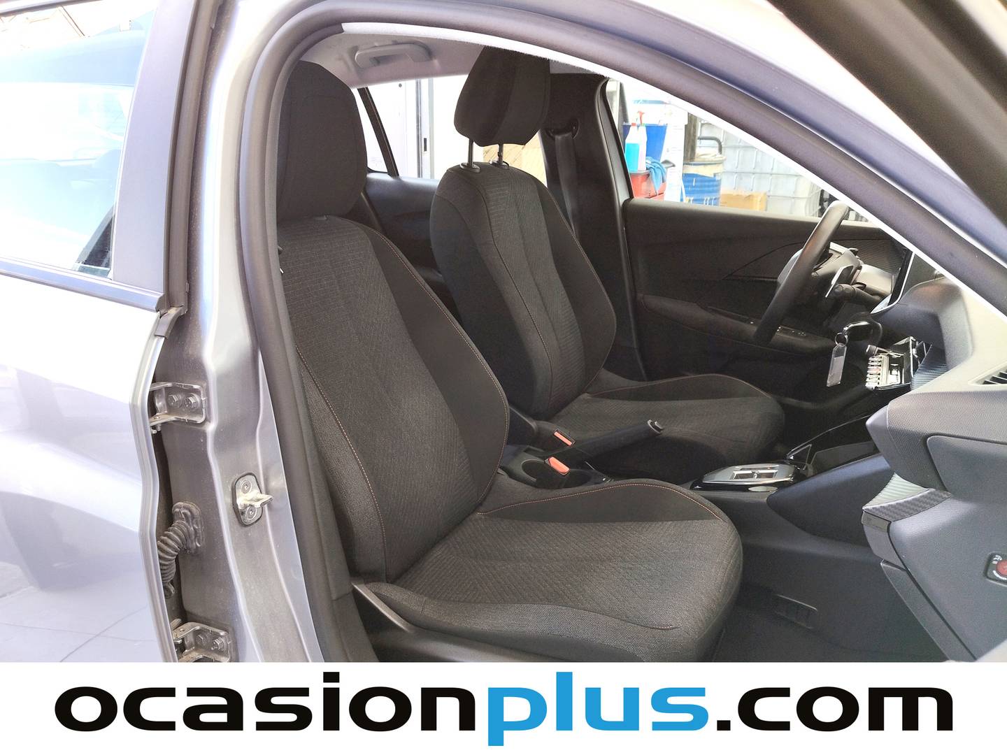 Peugeot 208 Peugeot 208 Style Hybrid 110 eDCS6 (110 CV) automático