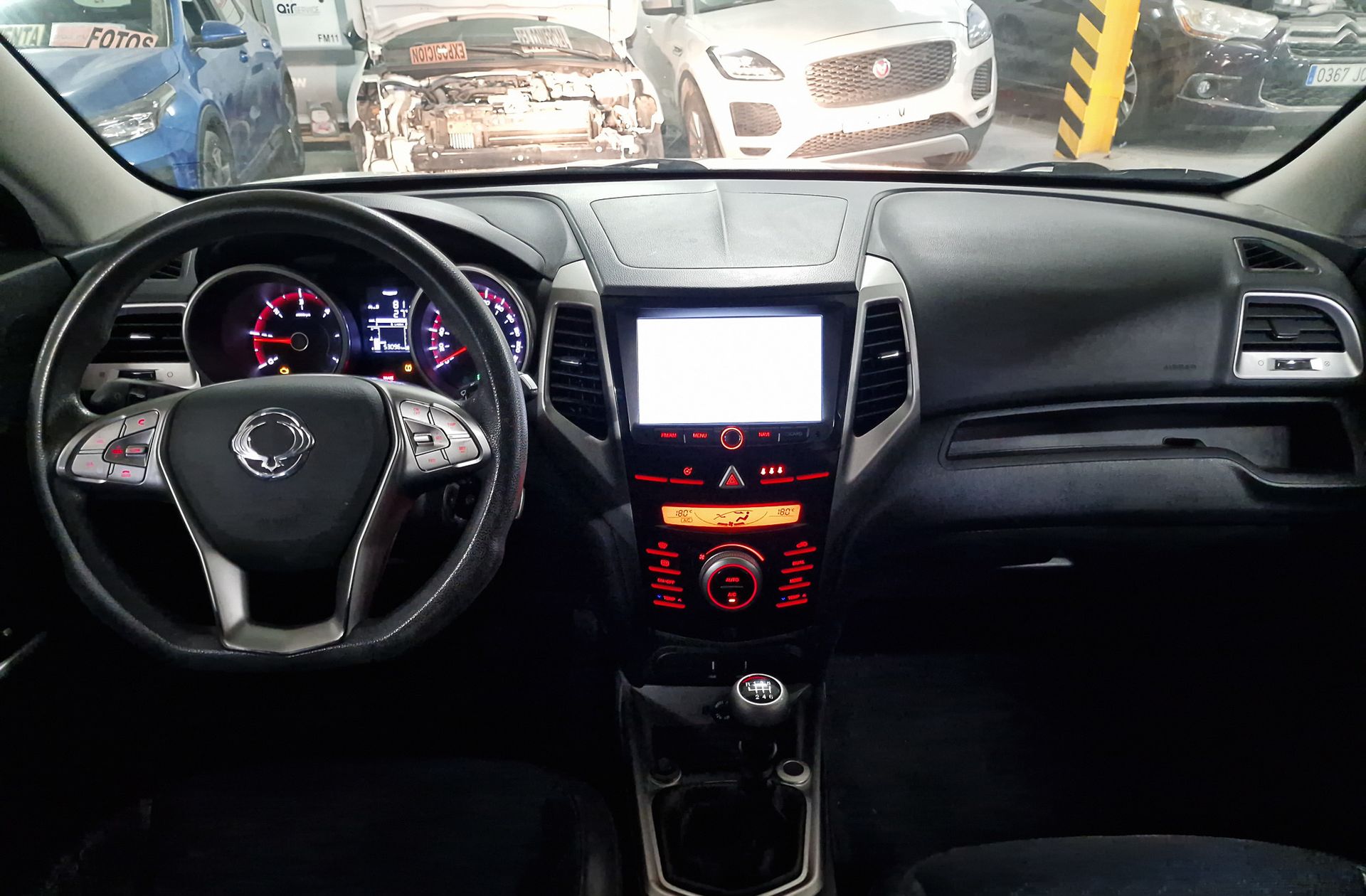 SsangYong Tivoli G16 1.6 Premium 4x2 - foto 6