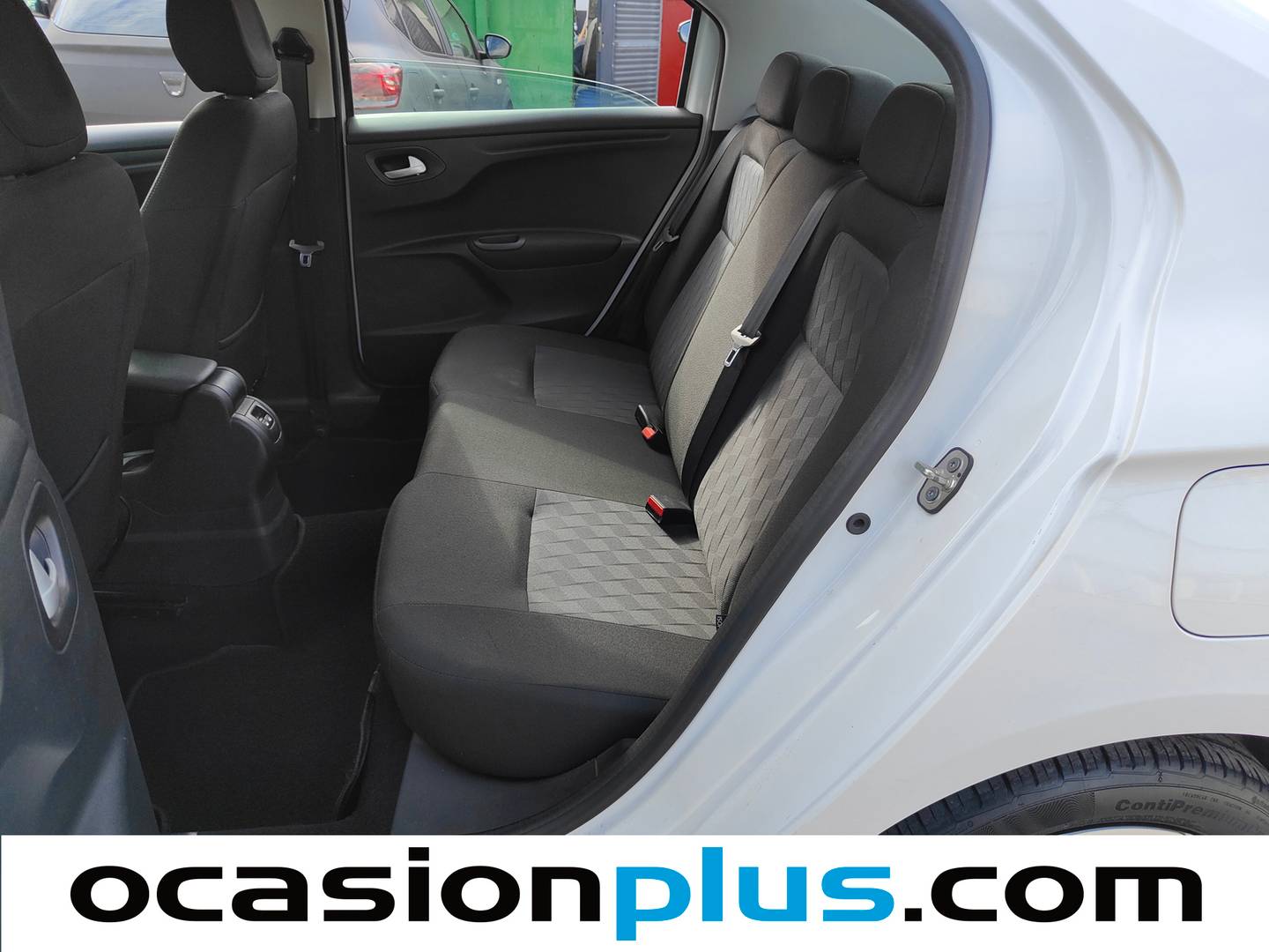 Foto asientos traseros Citroën C-Elysée Citroën C-Elysee BlueHDi 100 Shine (102 CV)