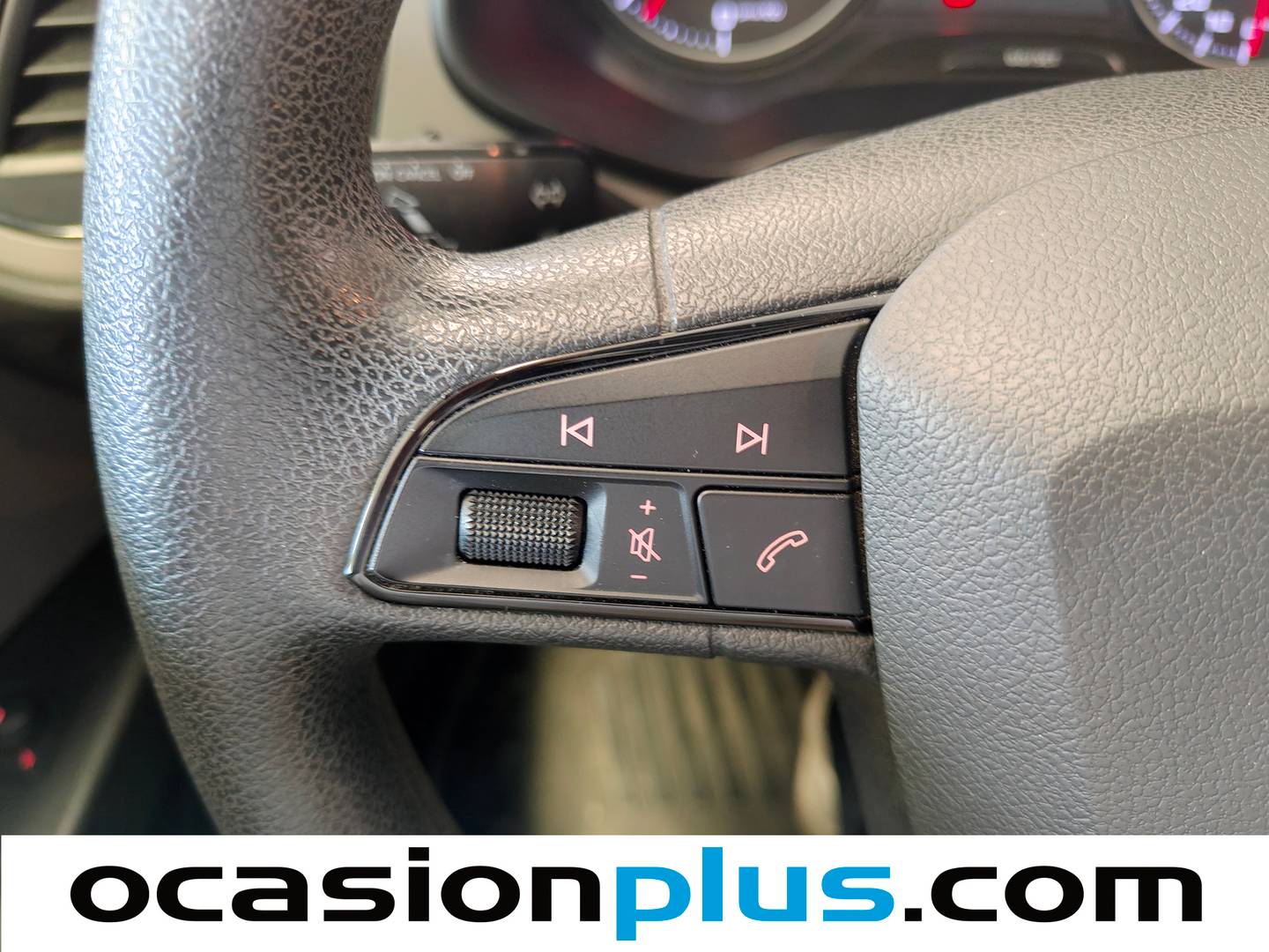 Seat León Seat León 1.6 TDI S&S Reference (110 CV) de segunda mano