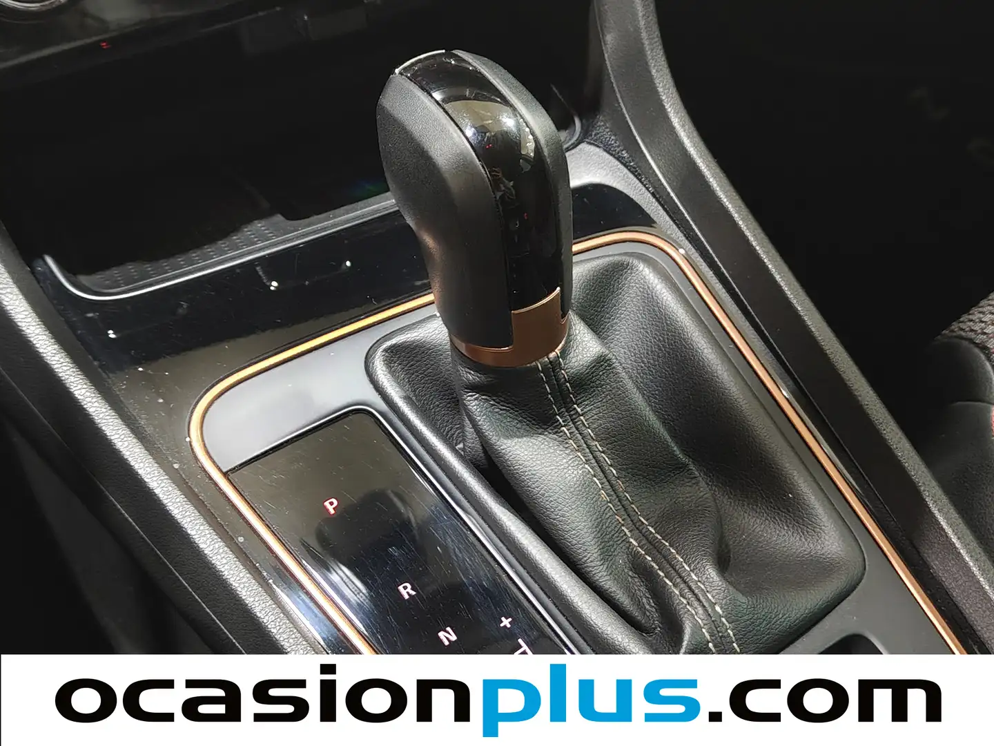 Foto Seat León SEAT León 1.4 TSI S&S ACT FR Plus DSG7 (150 CV)