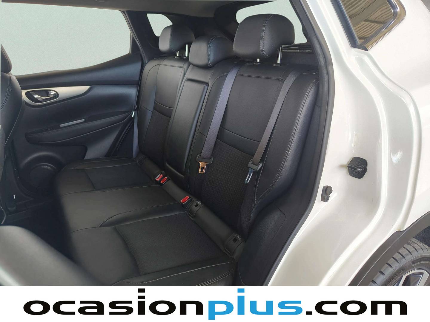 Foto asientos traseros Nissan QASHQAI Nissan Qashqai DIG-T 115 Tekna 4x2 Xtronic (115 CV)