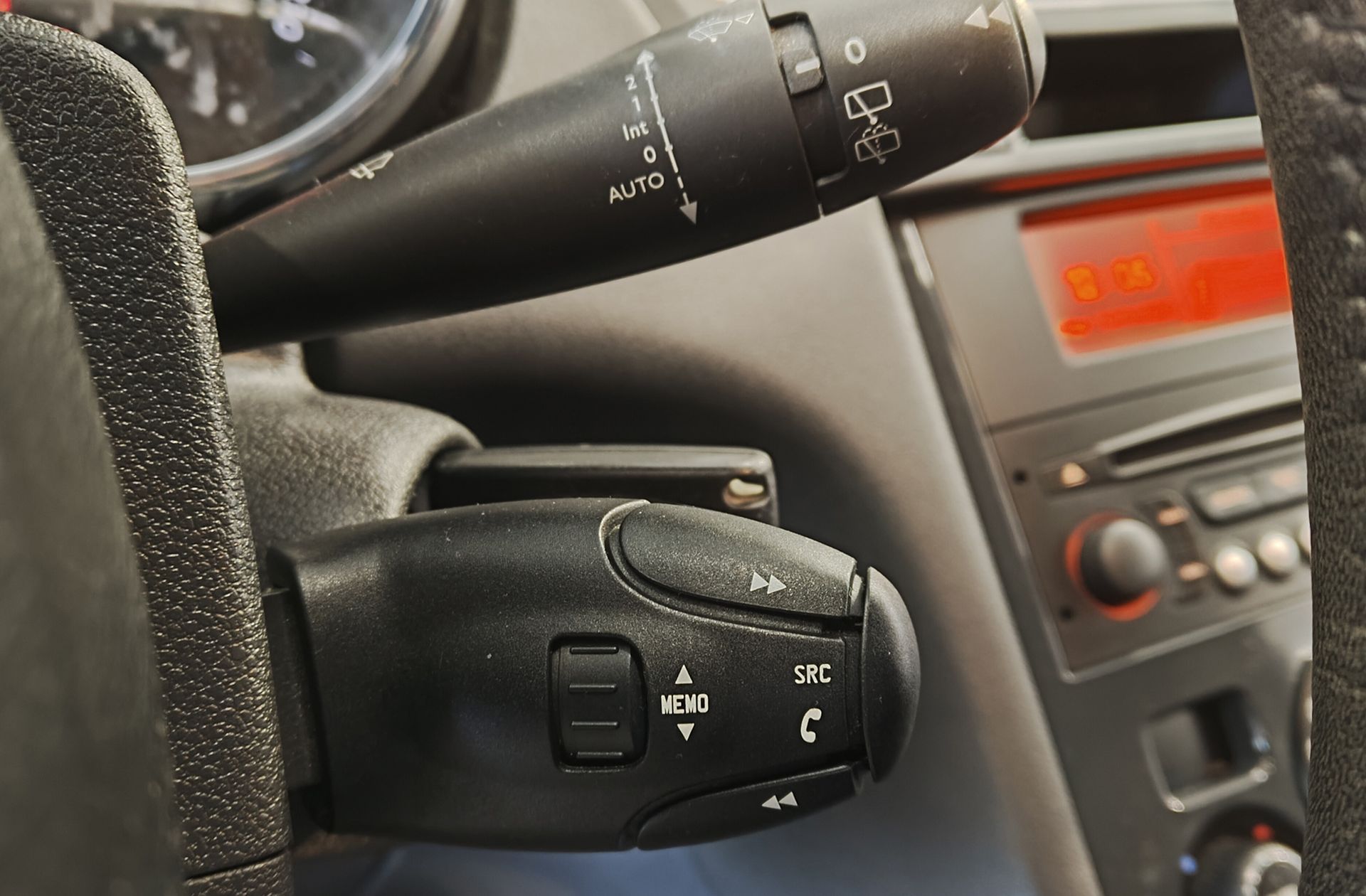 Peugeot 5008 1.6 BlueHDi Style FAP - foto 22