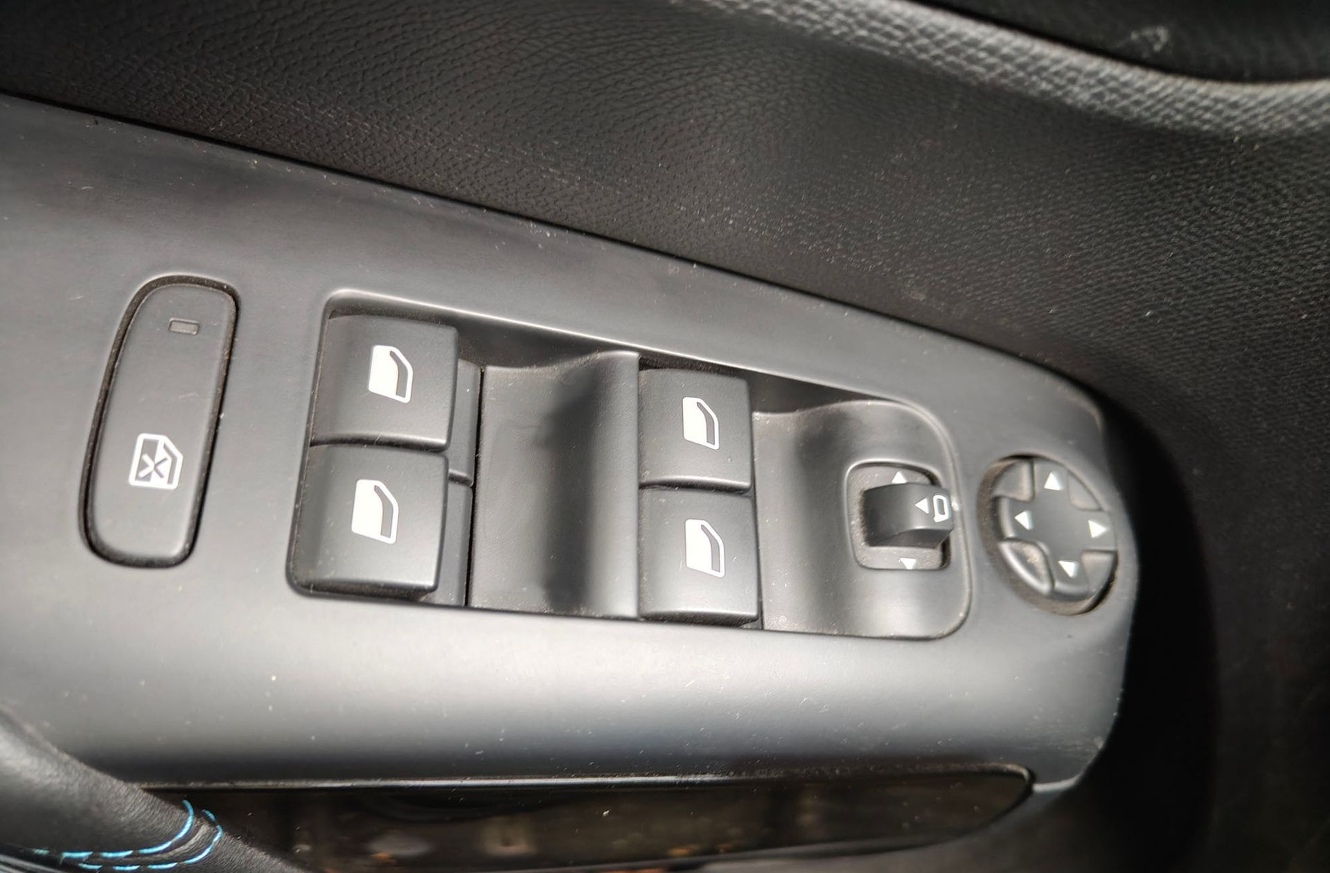 Citroën C5 Aircross Hybrid 136 Max e-DCS6 - foto 32
