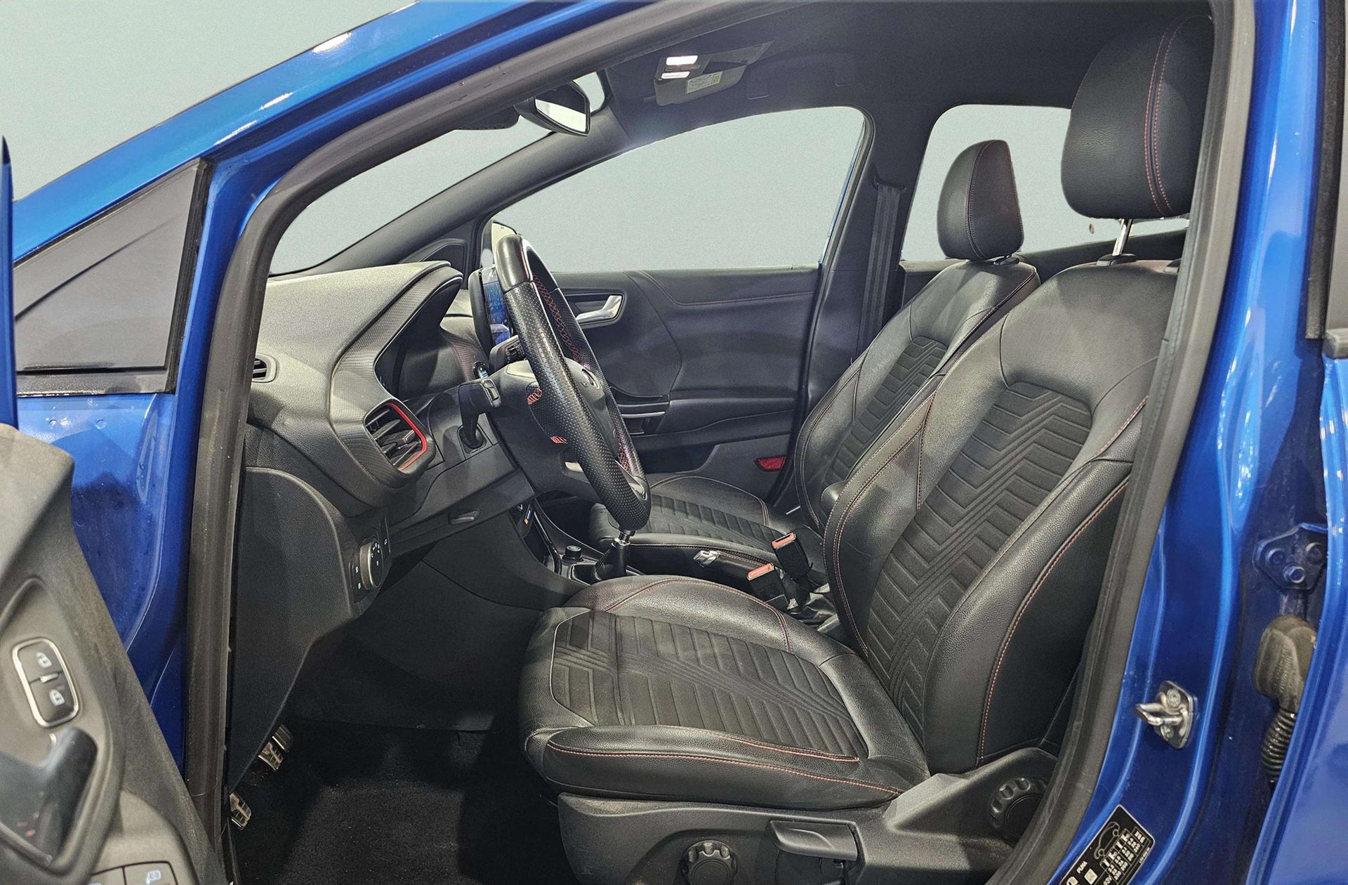 Ford Puma 1.0 EcoBoost MHEV ST-Line X - foto 12