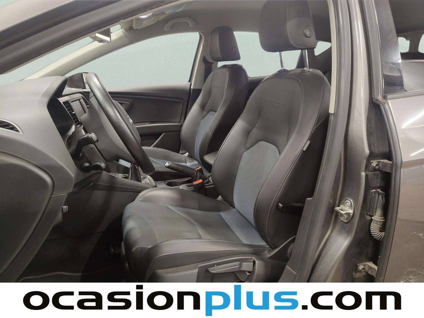 Foto asientos delanteros Seat León Seat León 1.2 TSI St&Sp Style (110 CV)