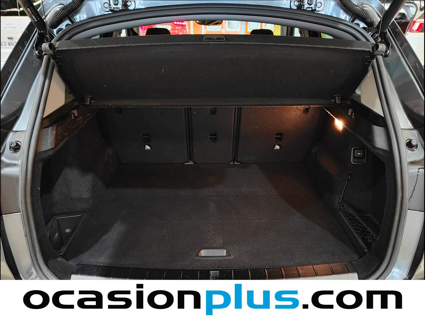 Fotos maletero BMW X1 BMW X1 sDrive18d (150 CV)