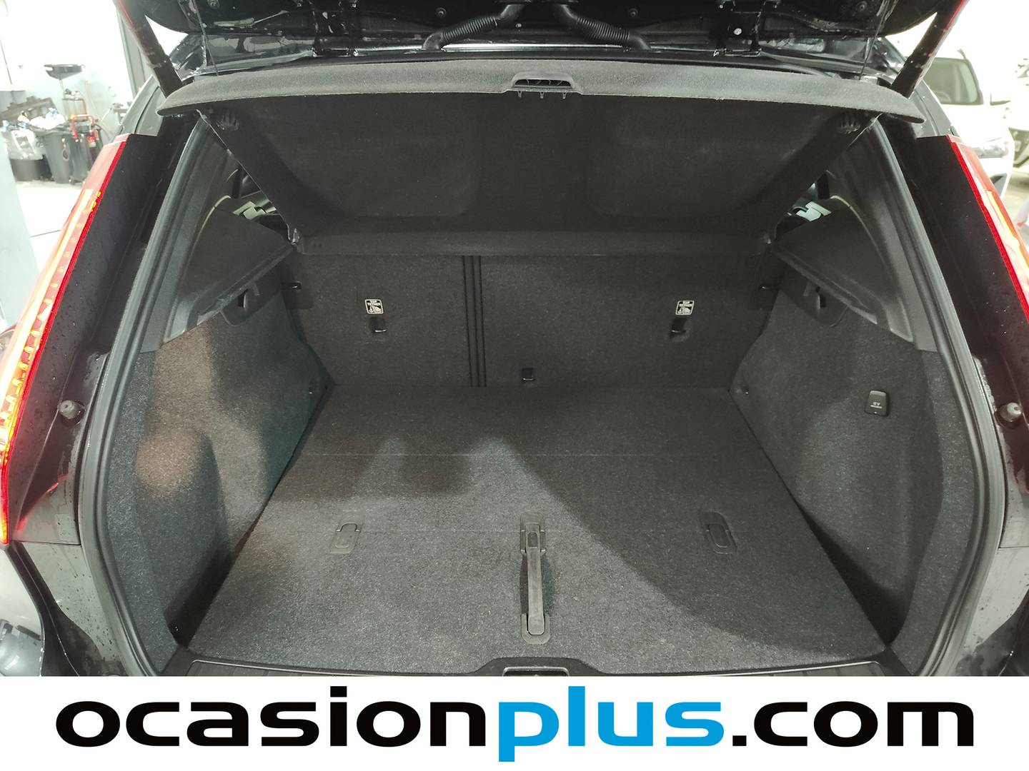 Fotos maletero Volvo XC40 Volvo XC40 B3 G Momentum Core Auto (163 CV)