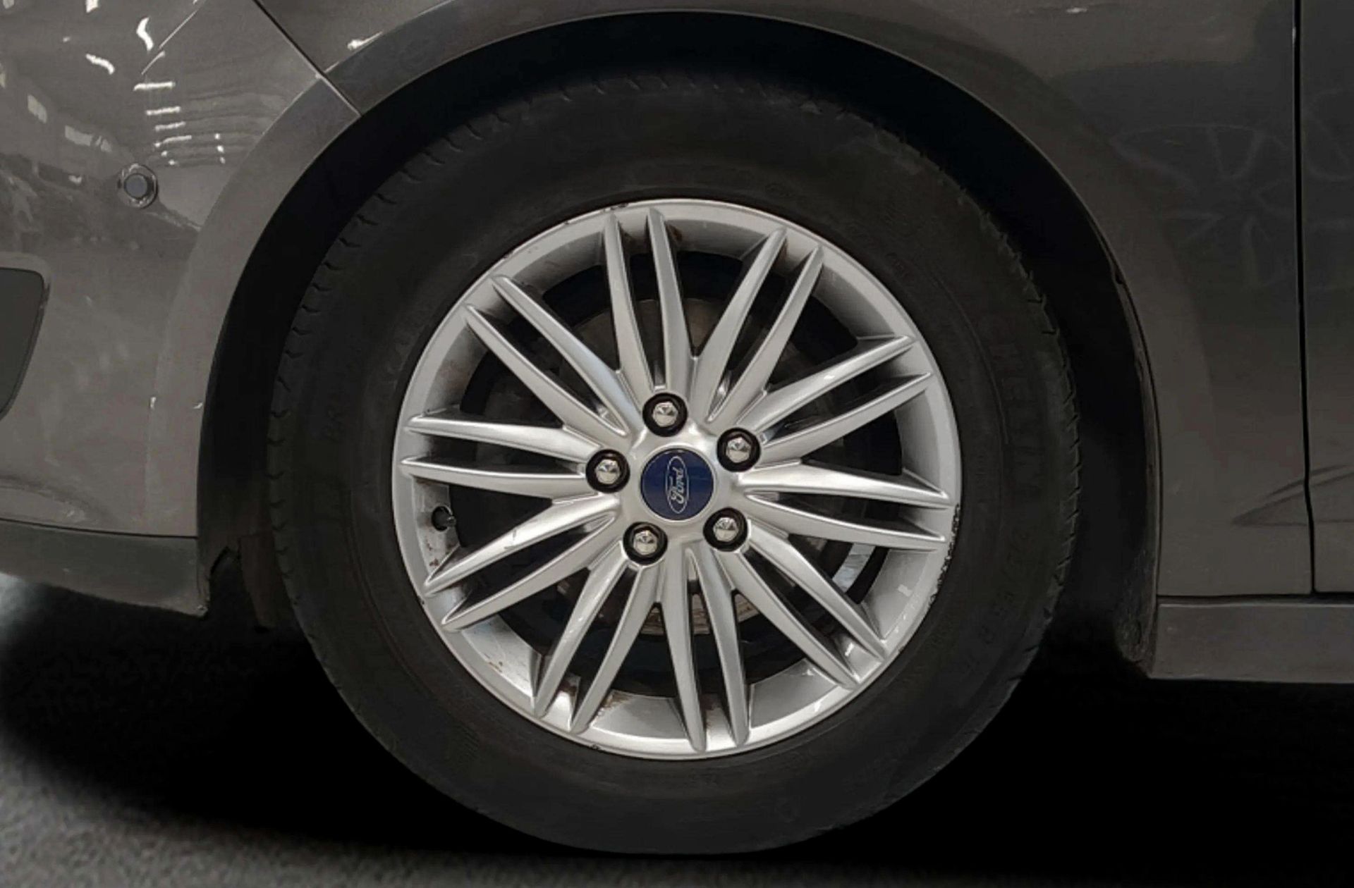 Ford C-Max 1.0 EcoBoost Titanium - foto 35