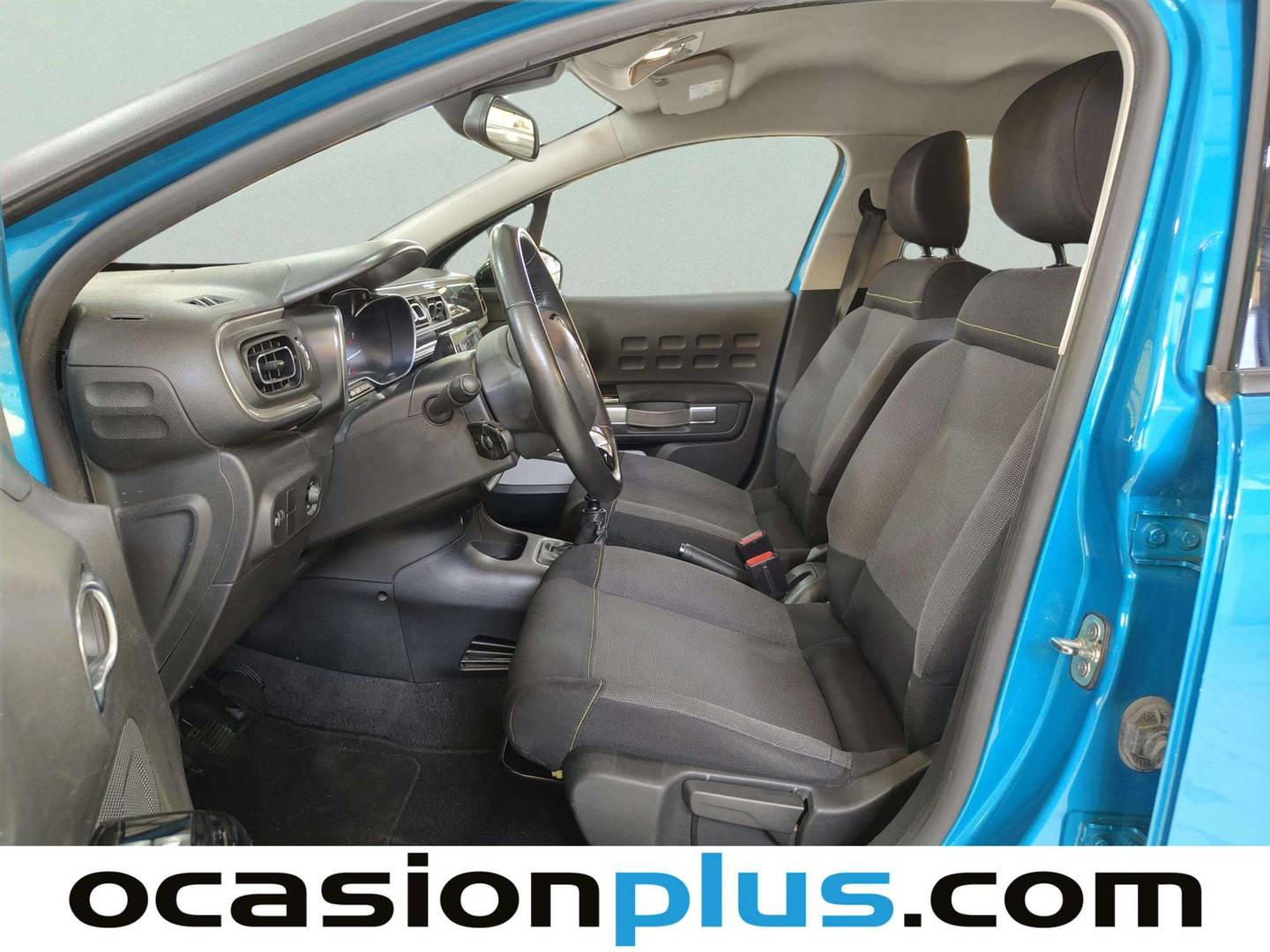 Foto asientos delanteros Citroën C3 Citroën C3 PureTech 110 S&S Shine (110 CV)