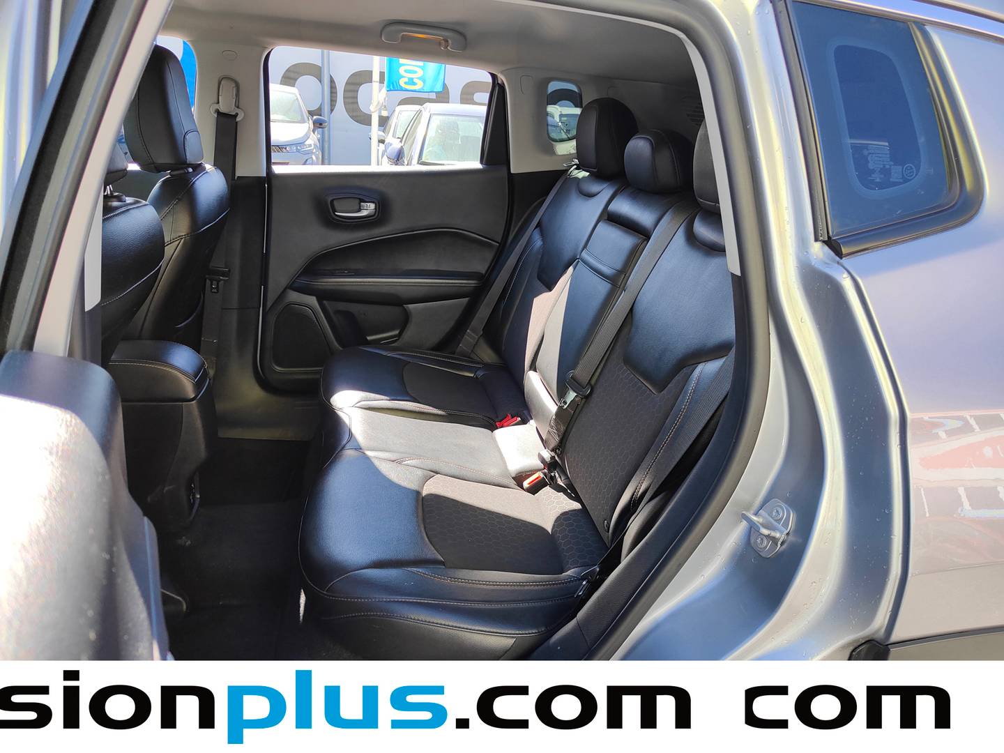 Foto asientos traseros Jeep Compass Jeep Compass 1.4 Multiair Longitude 4x2 (140 CV)