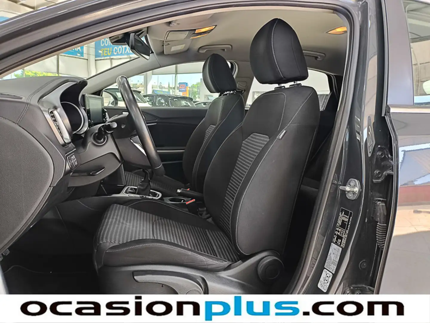 Foto KIA Ceed Kia Ceed 1.6 MHEV iMT Drive (136 CV)