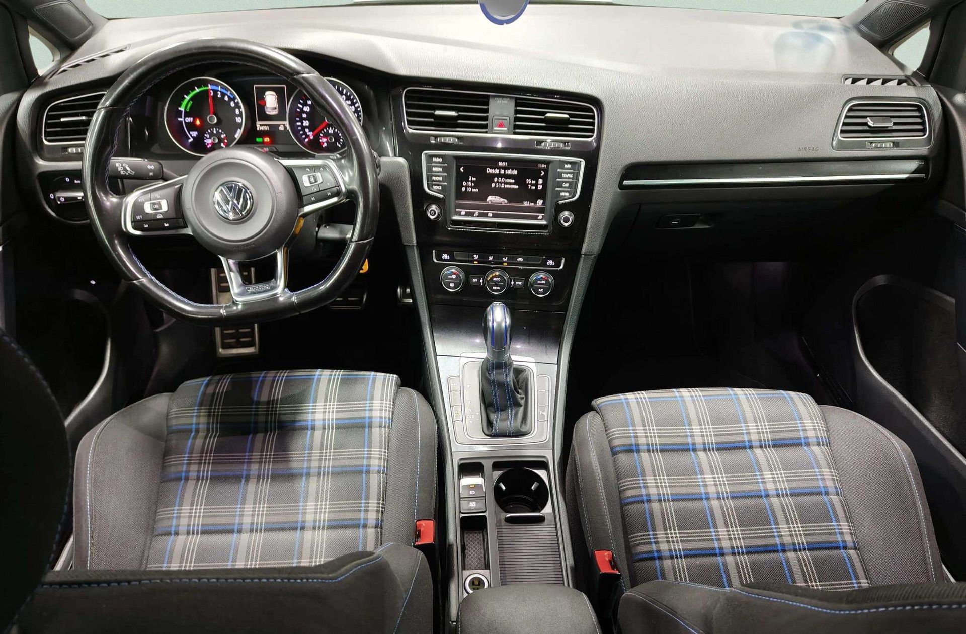 Volkswagen Golf GTE 1.4 TSI DSG - foto 7