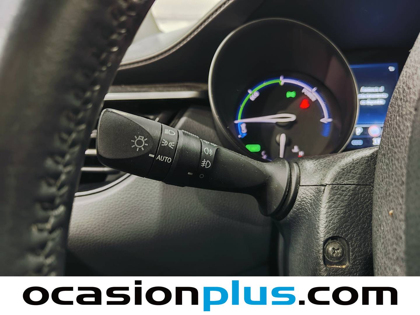 Foto Toyota C-HR Toyota C-HR 1.8 125H Advance (122 CV)