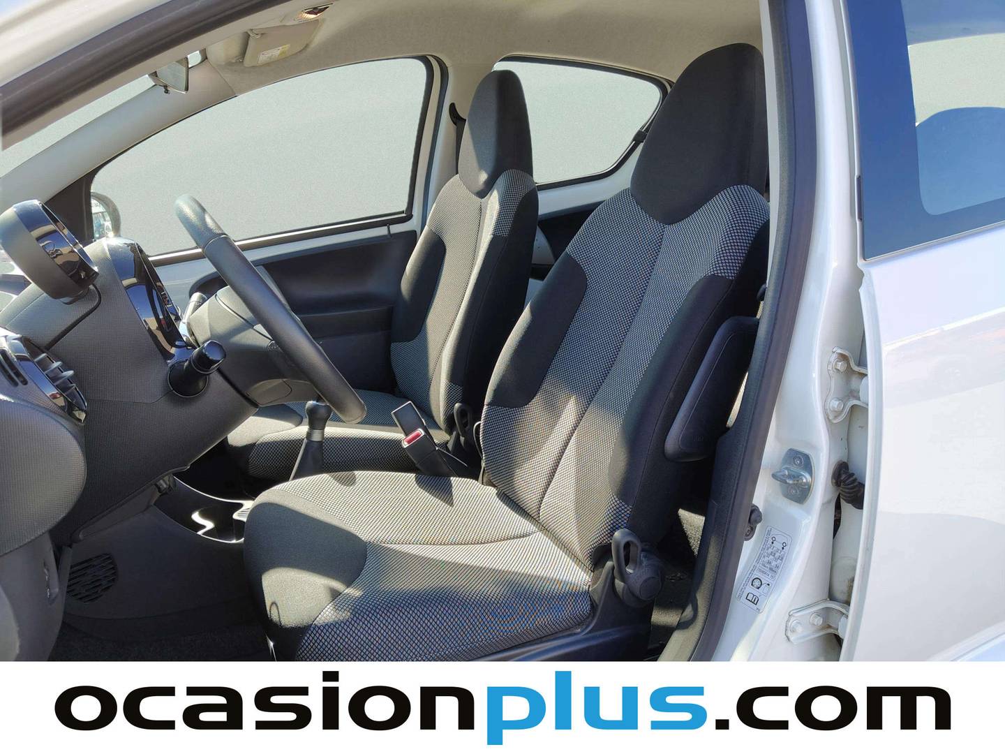 Foto asientos delanteros Toyota Aygo Toyota Aygo 70 City (68 CV)