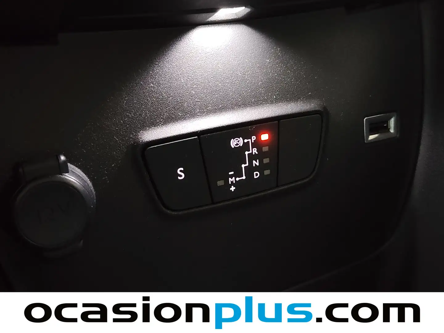 Foto Citroën C3 Aircross Citroen C3 Aircross PureTech 130 Shine Pack EAT6 (131 CV)