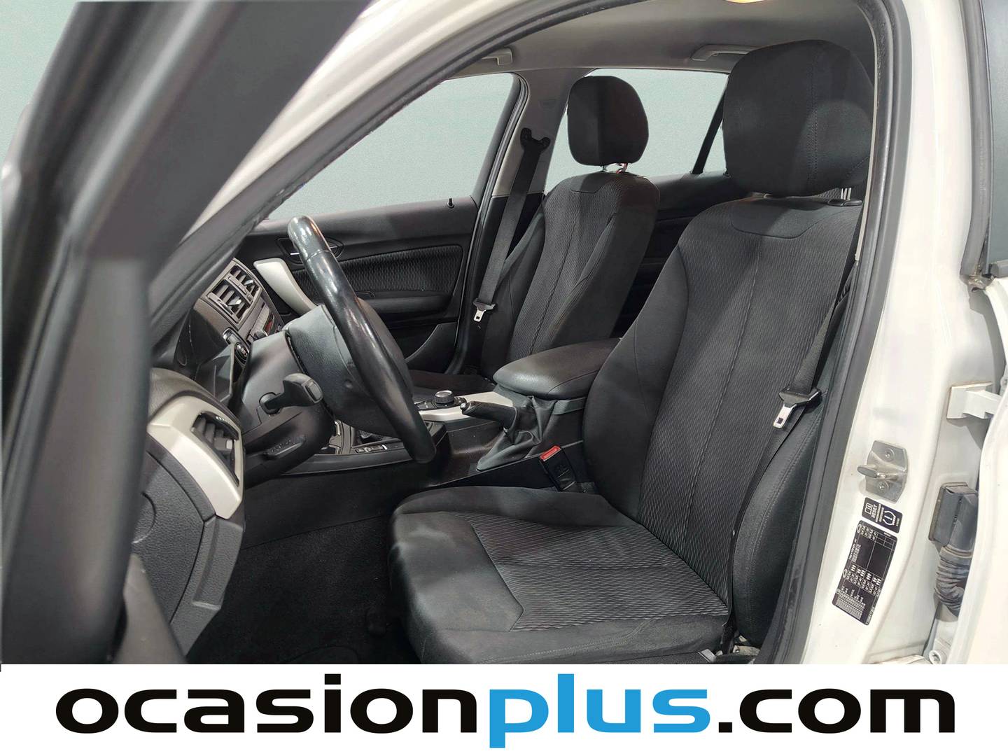 Foto asientos delanteros BMW Serie 1 BMW Serie 1 118d  (143 CV)