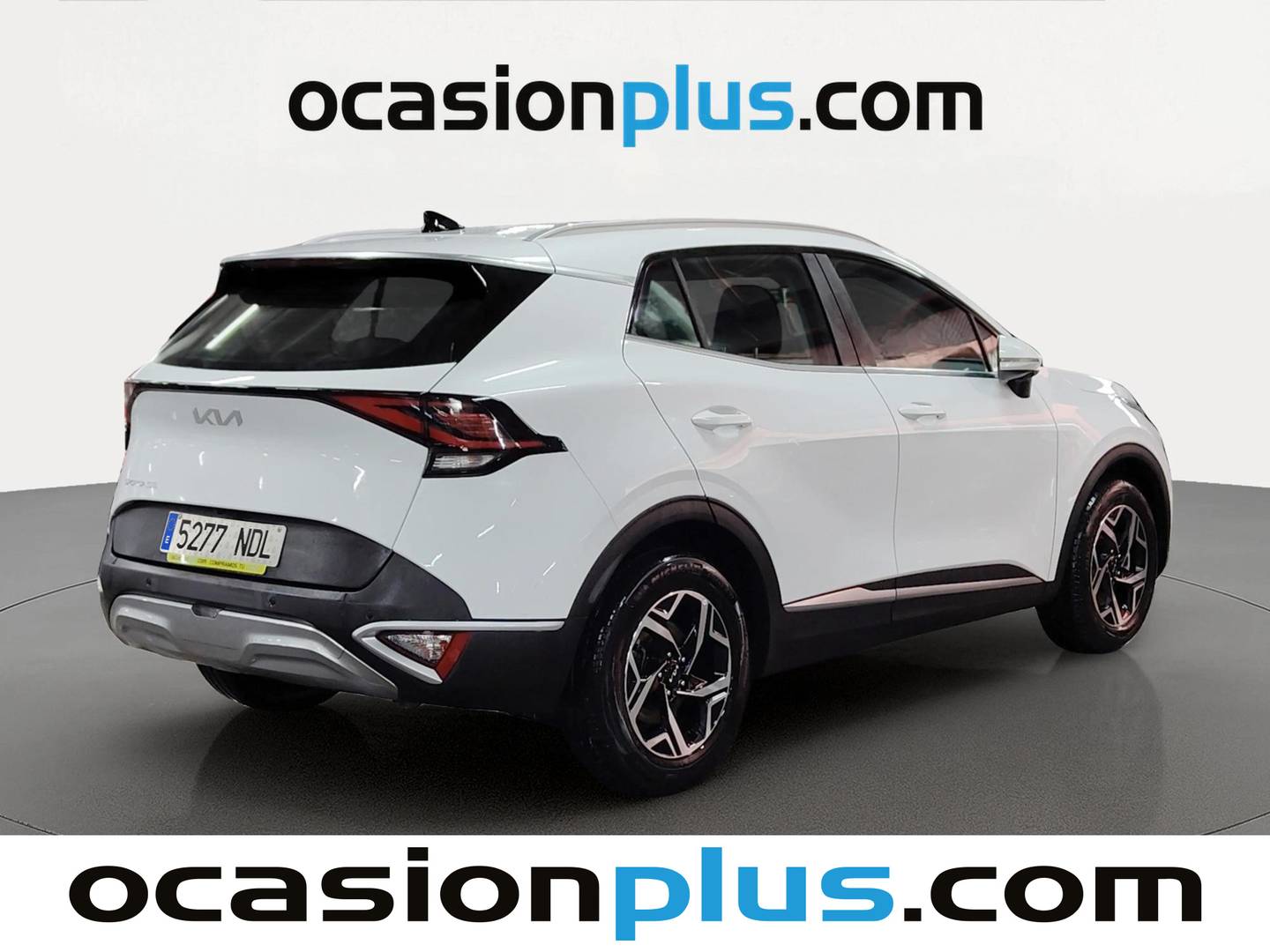 Foto trasera KIA Sportage KIA Sportage 1.6 T-GDi MHEV Business 4x2 DCT (160 CV) derecha