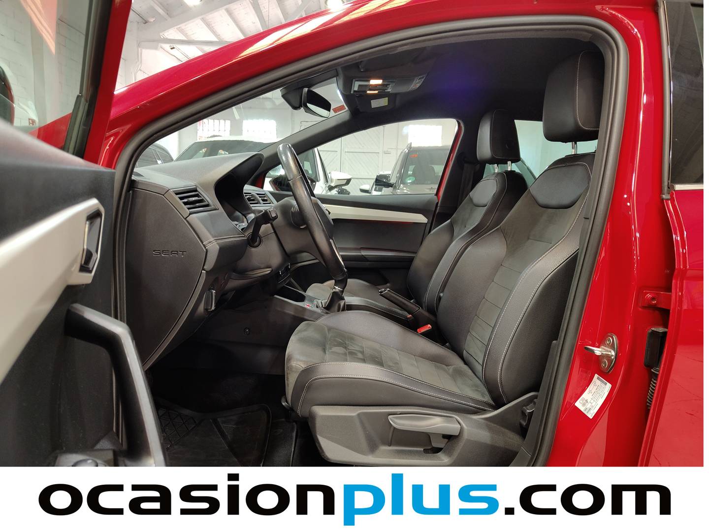 Foto asientos delanteros Seat Ibiza Seat Ibiza 1.0 TSI Xcellence Go2 (110 CV)