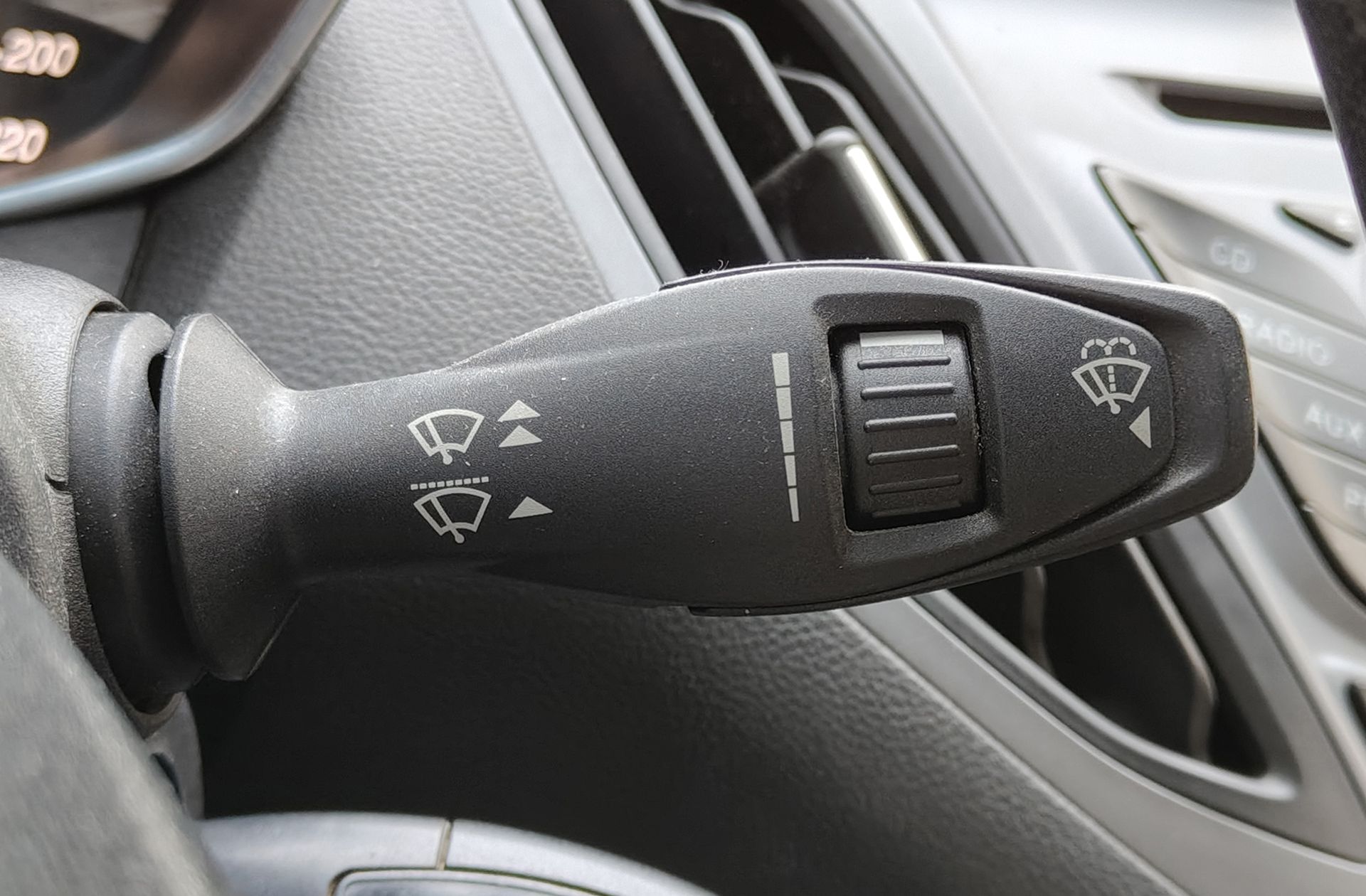 Ford B-Max 1.0 EcoBoost Trend - foto 23