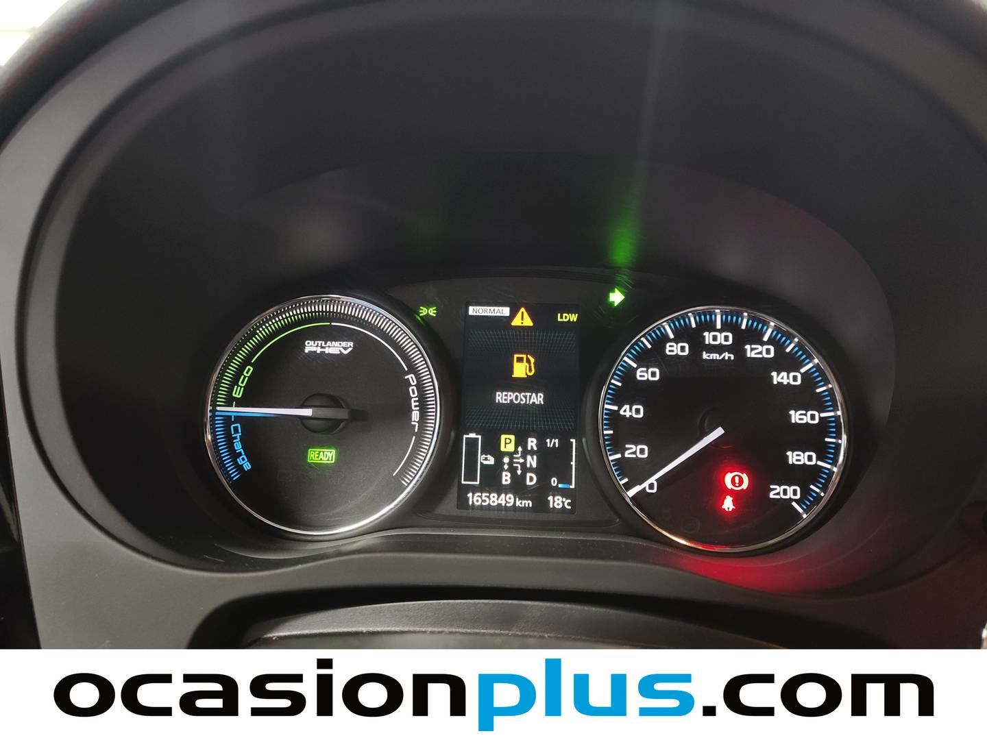 Foto Mitsubishi Outlander Mitsubishi Outlander 2.0 PHEV Kaiteki 4WD Auto (203 CV)