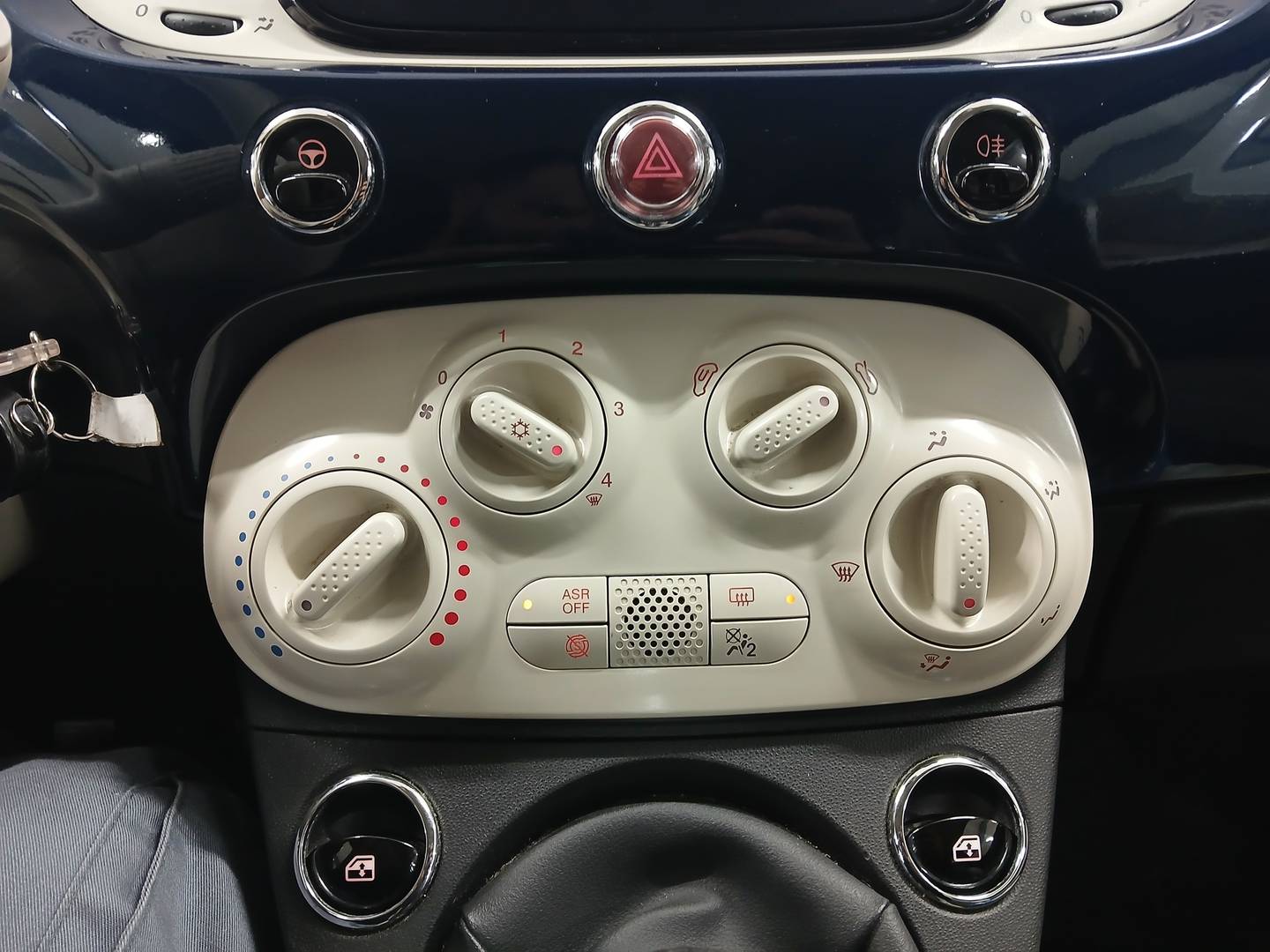 Foto Fiat 500C Fiat 500C 1.0 Hybrid Dolcevita (70 CV)