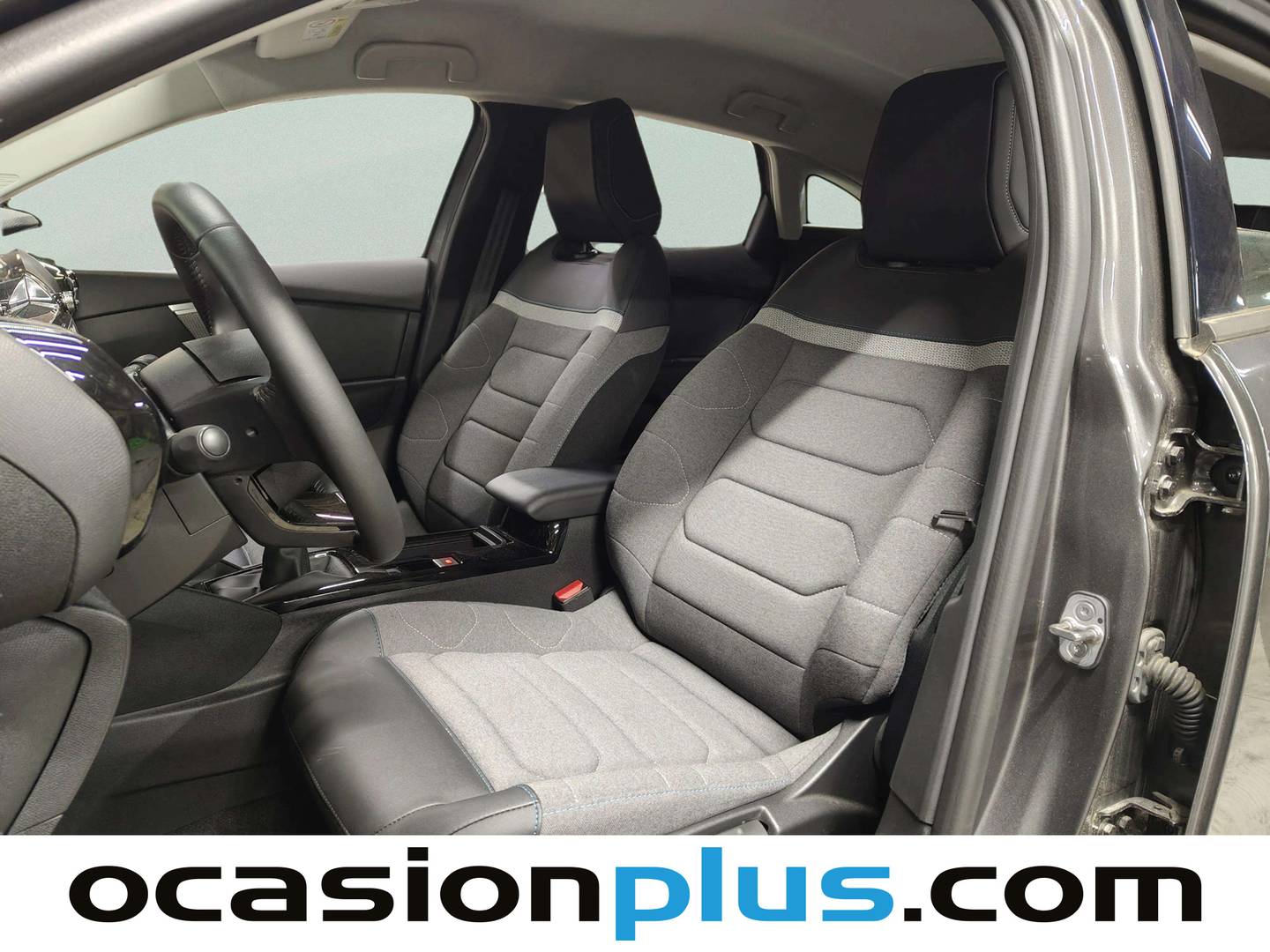 Foto asientos delanteros Citroën C4 Citroen C4 PureTech 130 S&S 6v Plus (131 CV)