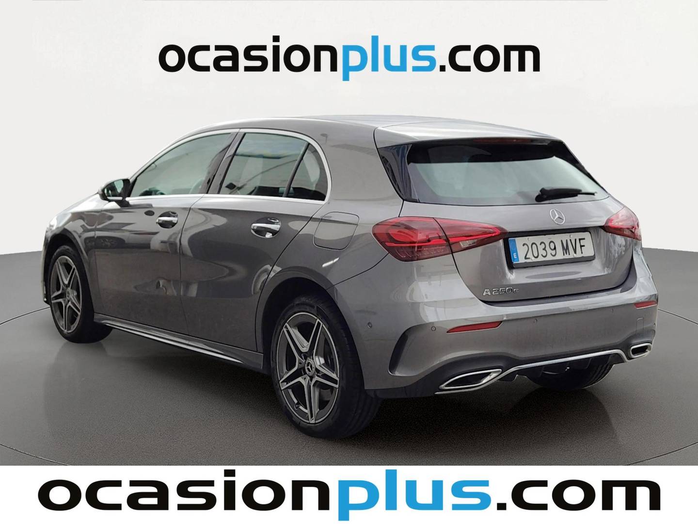 Foto trasera Mercedes Clase A Mercedes Clase A 250 e (218 CV) Pack AMG izquierda