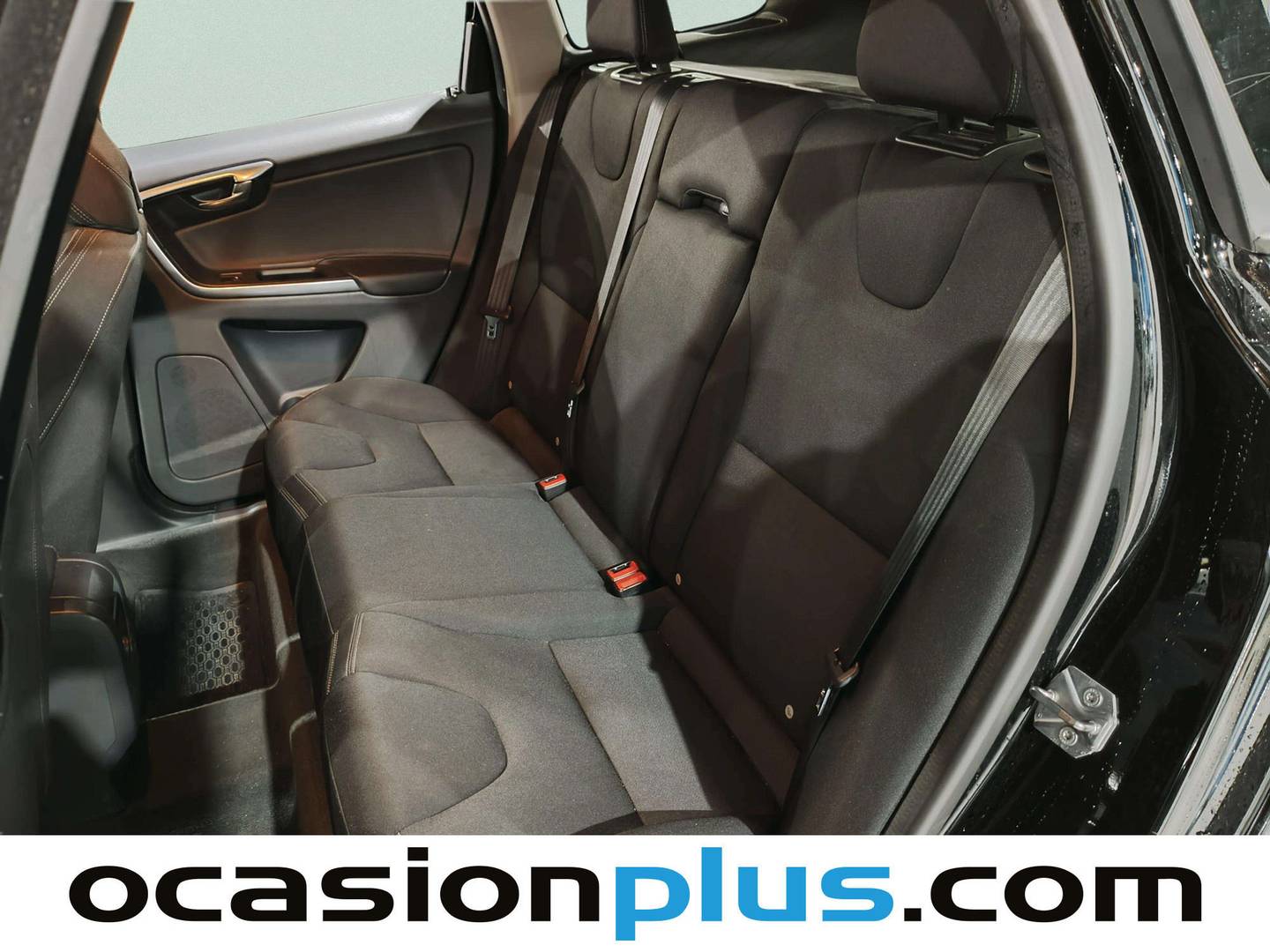 Foto asientos traseros Volvo XC60 Volvo XC60 D3 Kinetic (150 CV)