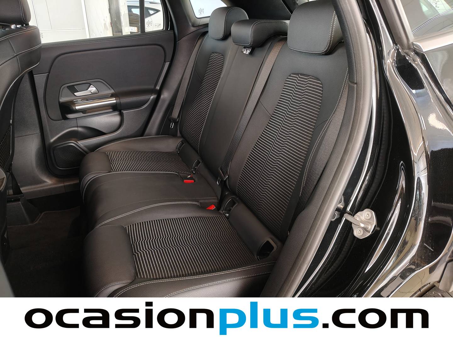 Foto asientos traseros Mercedes GLA Mercedes GLA 200 (163 CV)