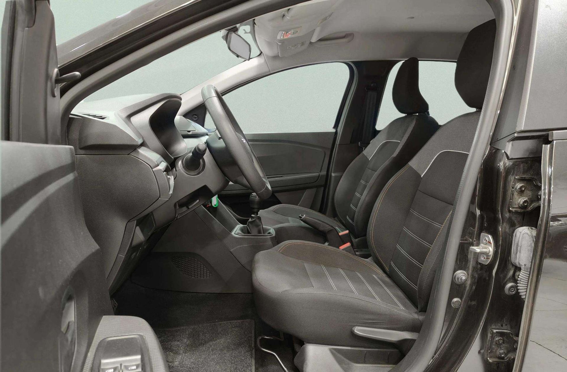 Dacia Sandero Stepway Essential TCe - foto 8
