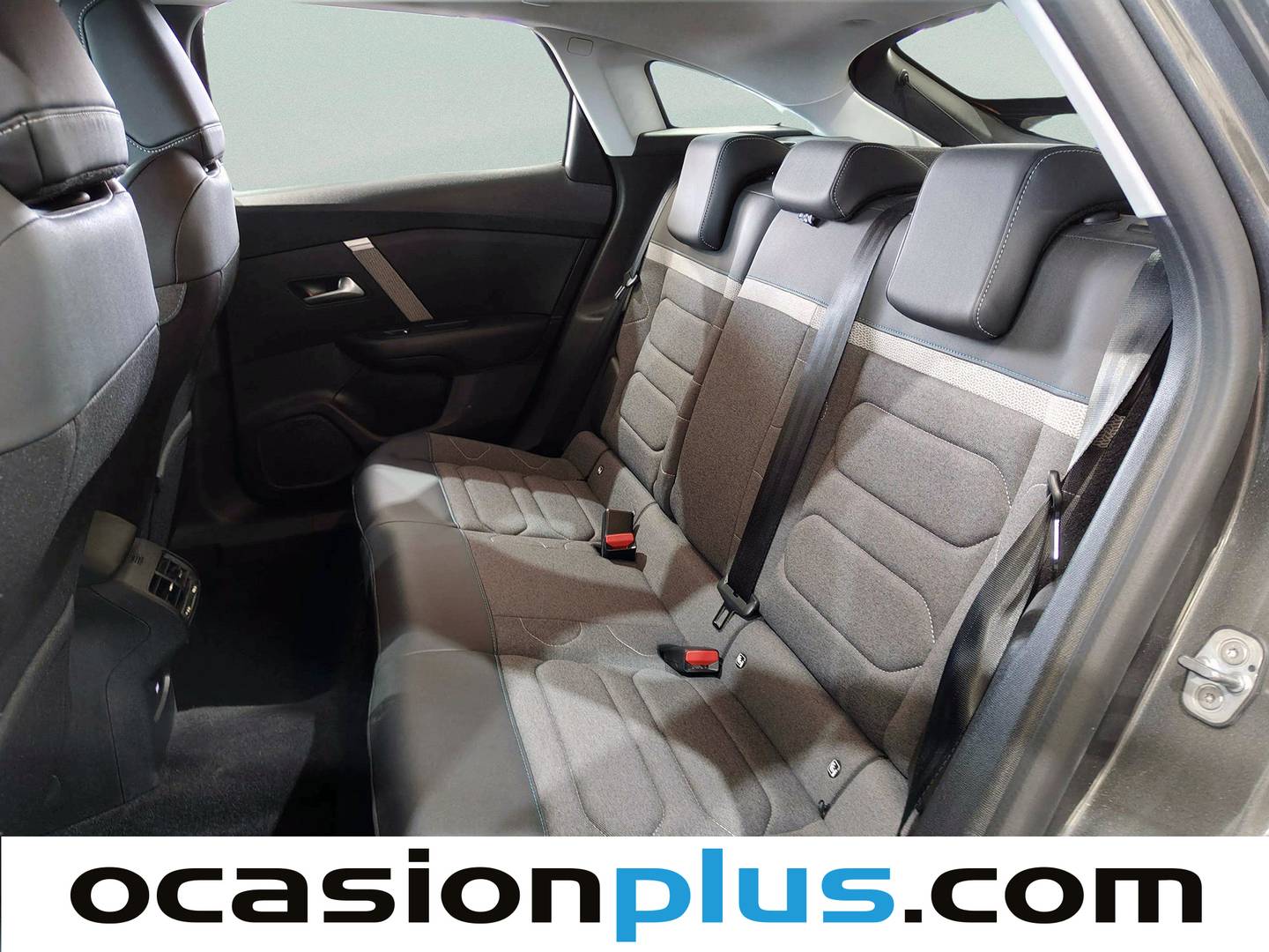 Foto asientos traseros Citroën C4 Citroën C4 PureTech 130 S&S Business Edition (131 CV)