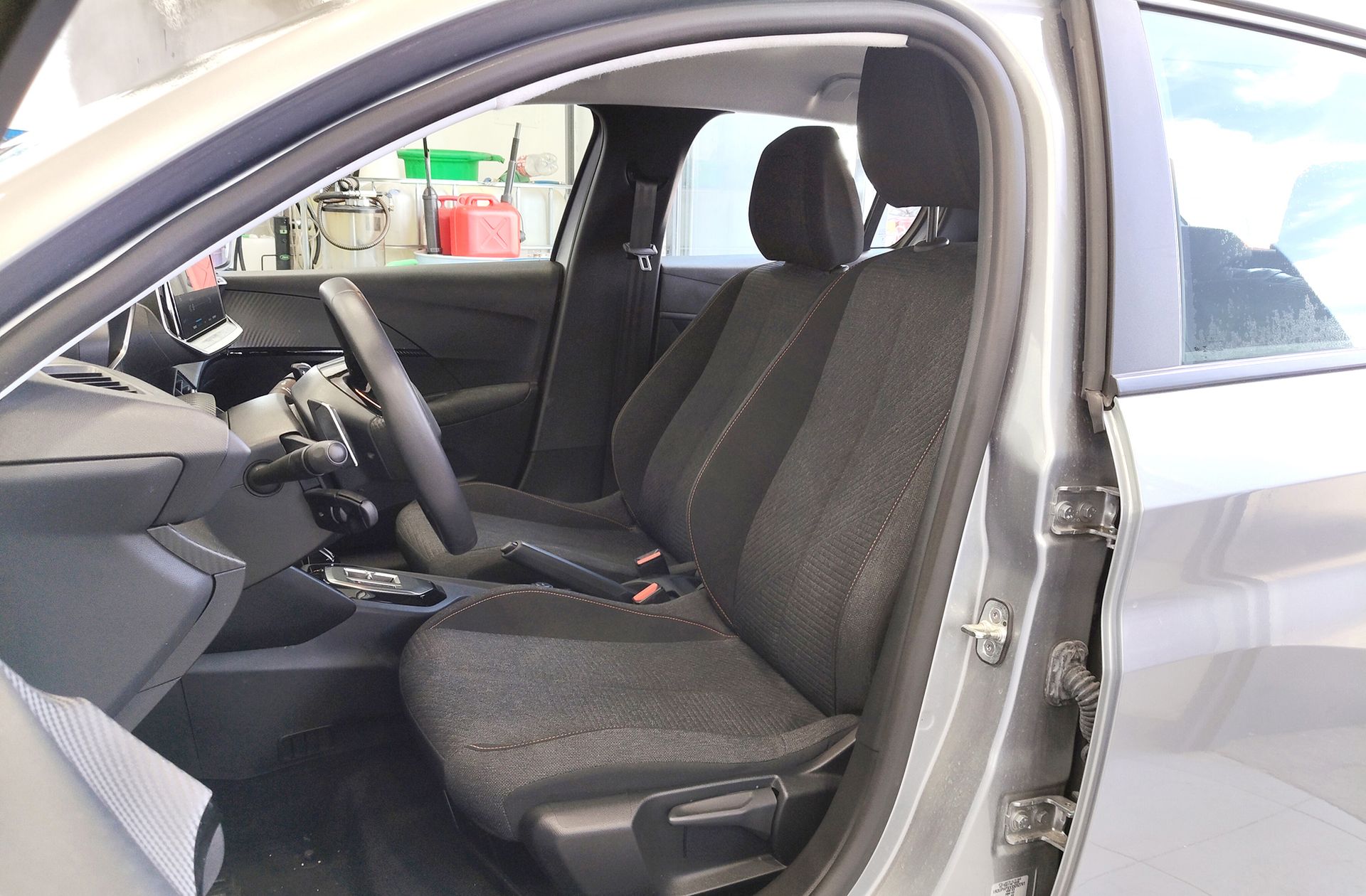 Peugeot 208 Style Hybrid 110 eDCS6 - foto 10