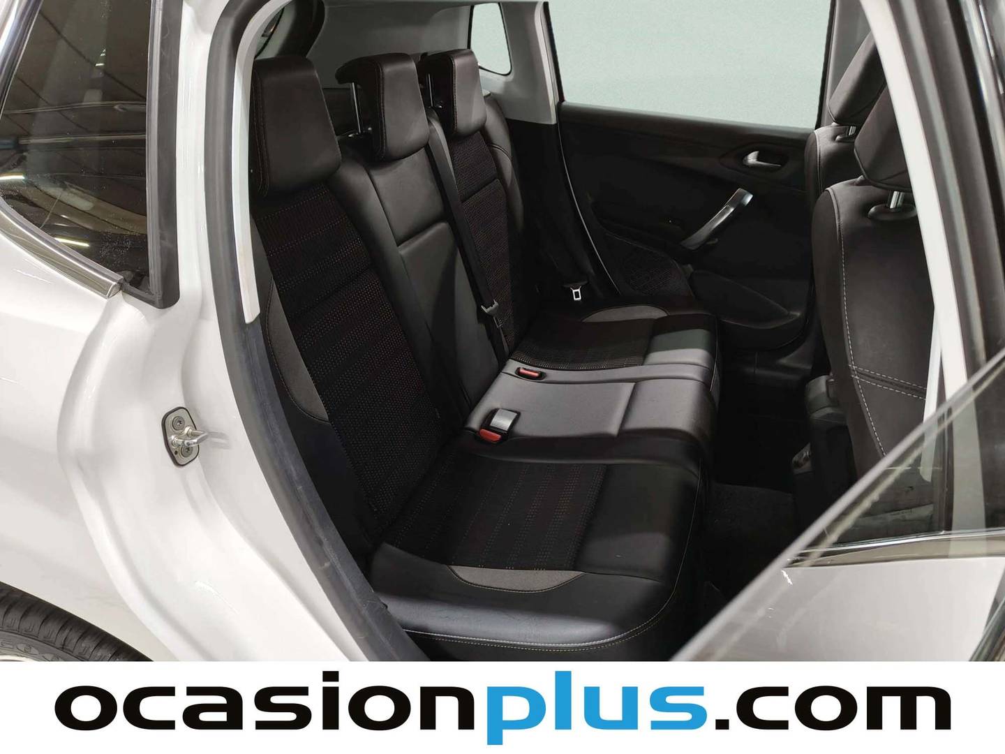 Foto Peugeot 2008 Peugeot 2008 PureTech 110 S&S Allure (110 CV)