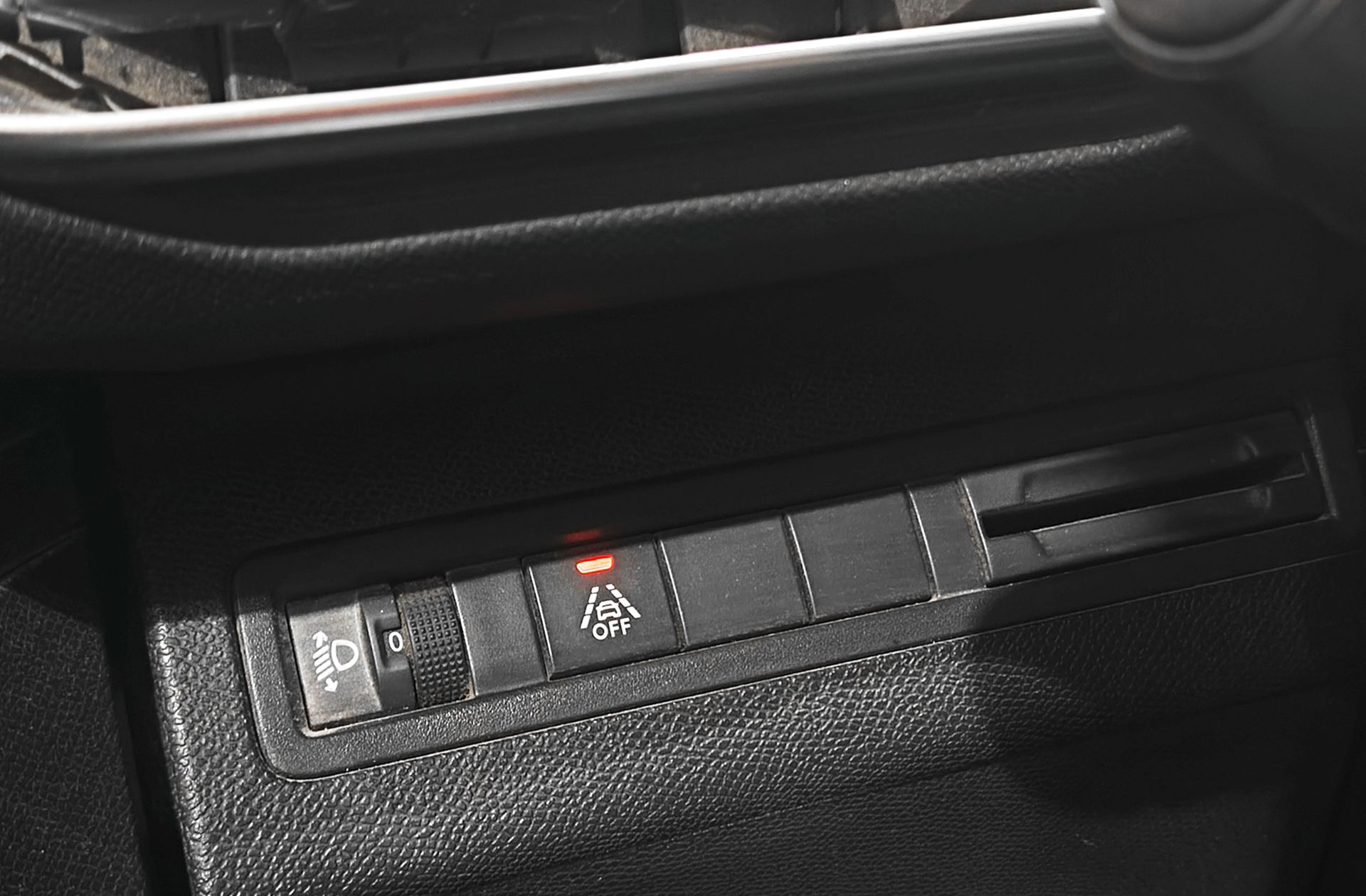 Peugeot 3008 PureTech 130 Active Pack - foto 37