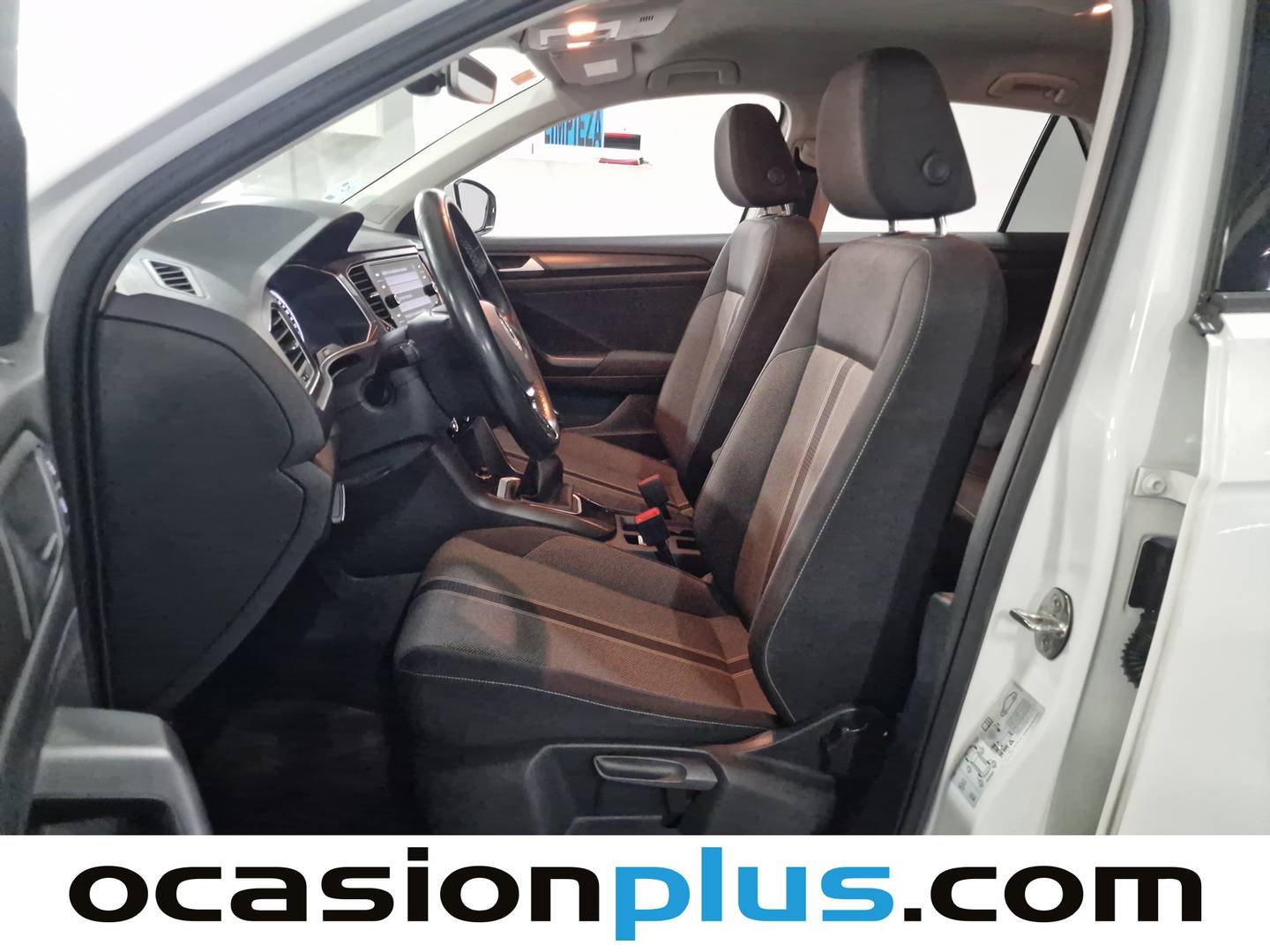 Foto Volkswagen T-Roc Volkswagen T-Roc Advance 1.0 TSI (115 CV)