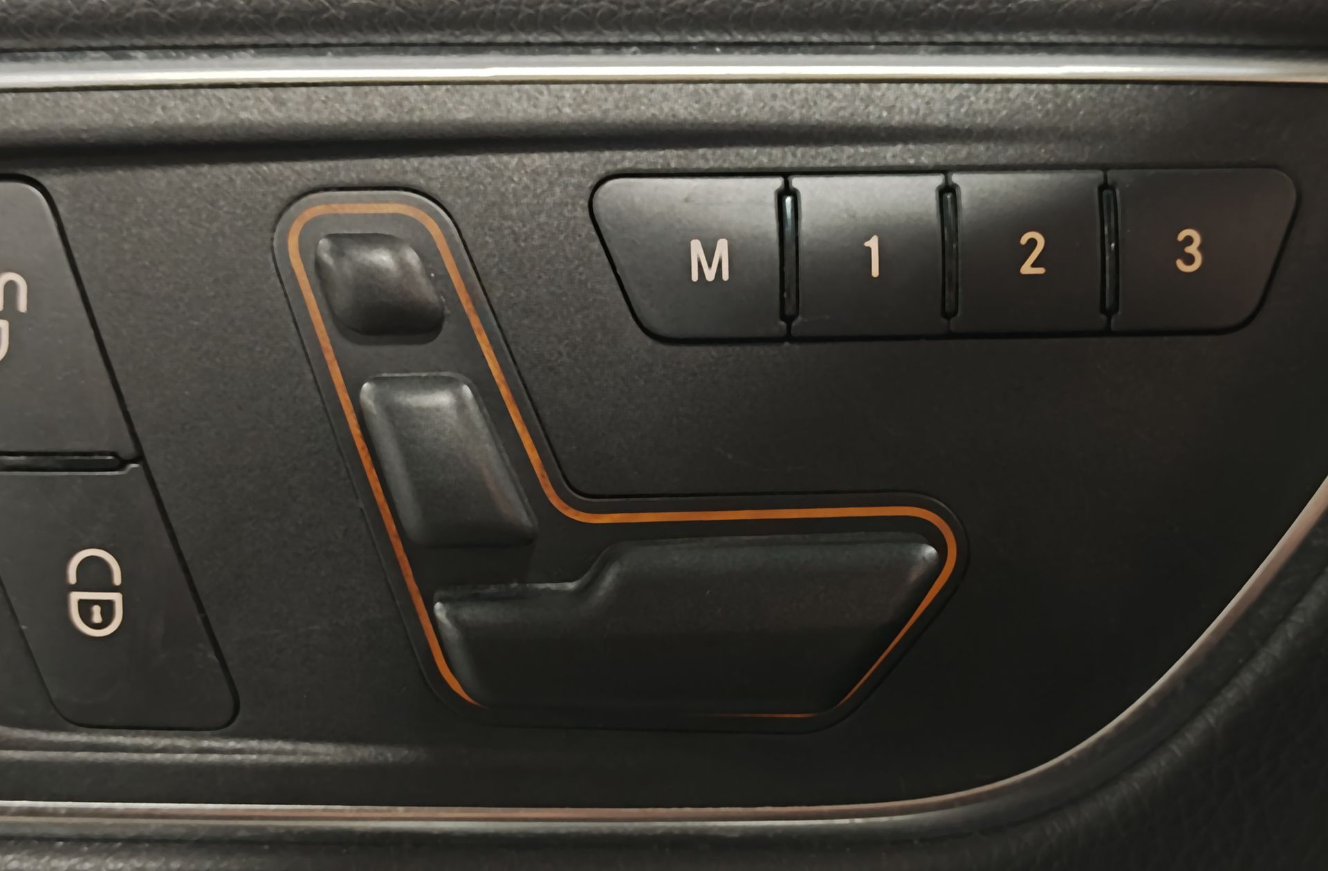 Mercedes-Benz CLA 250 Pack AMG - foto 13