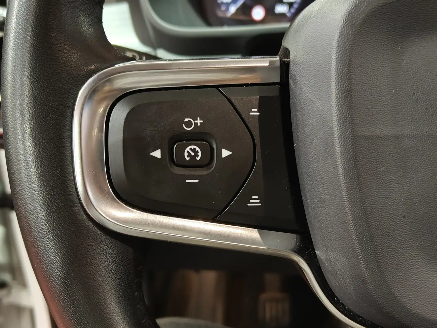 Foto Volvo XC40 Volvo XC40 D3 Business Plus (150 CV)