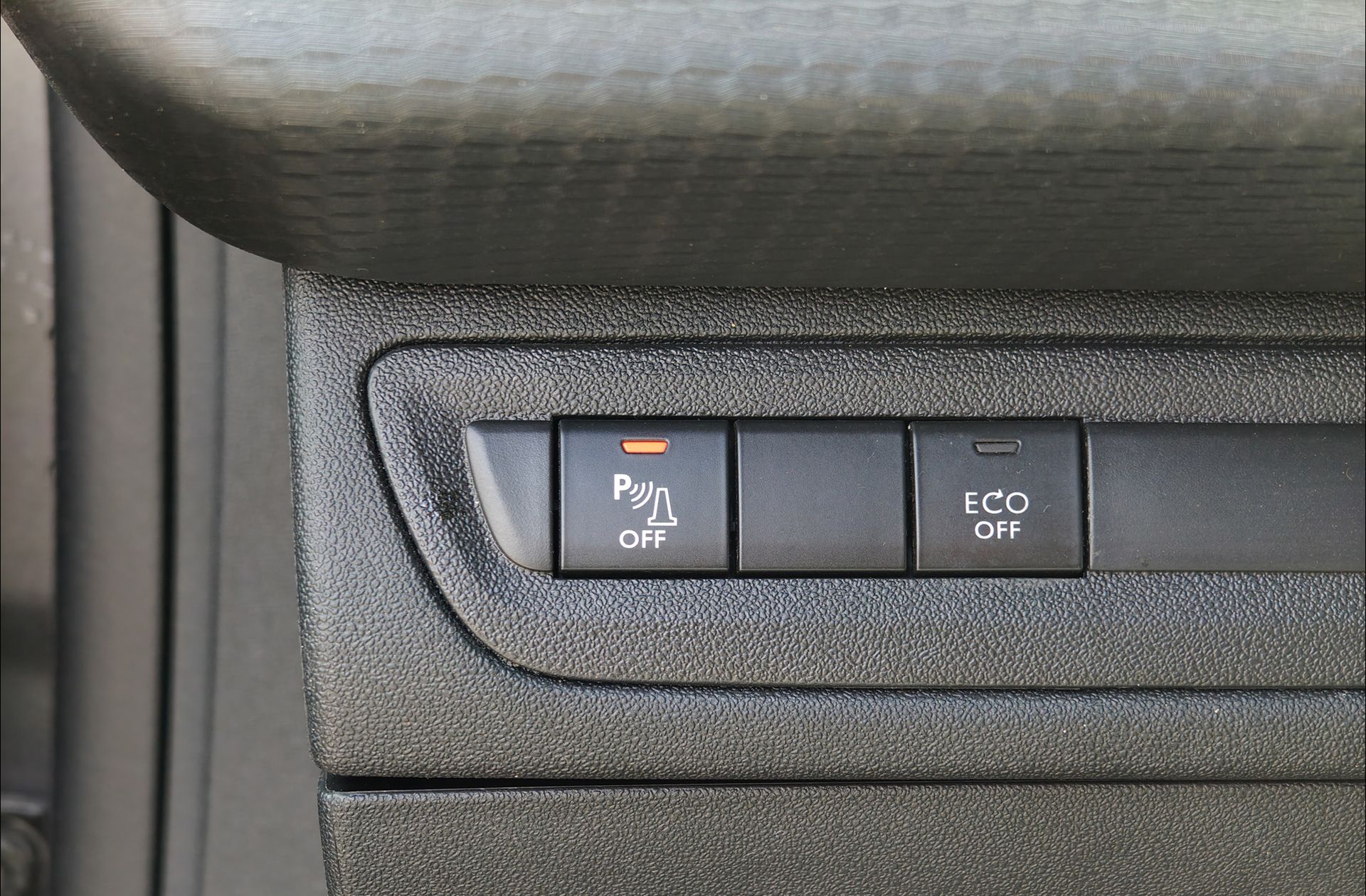 Peugeot 208 PureTech Signature - foto 19