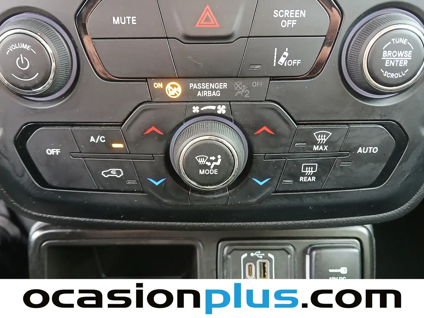 Foto Jeep Renegade Jeep Renegade eHybrid 1.5 Altitude DCT (130 CV)