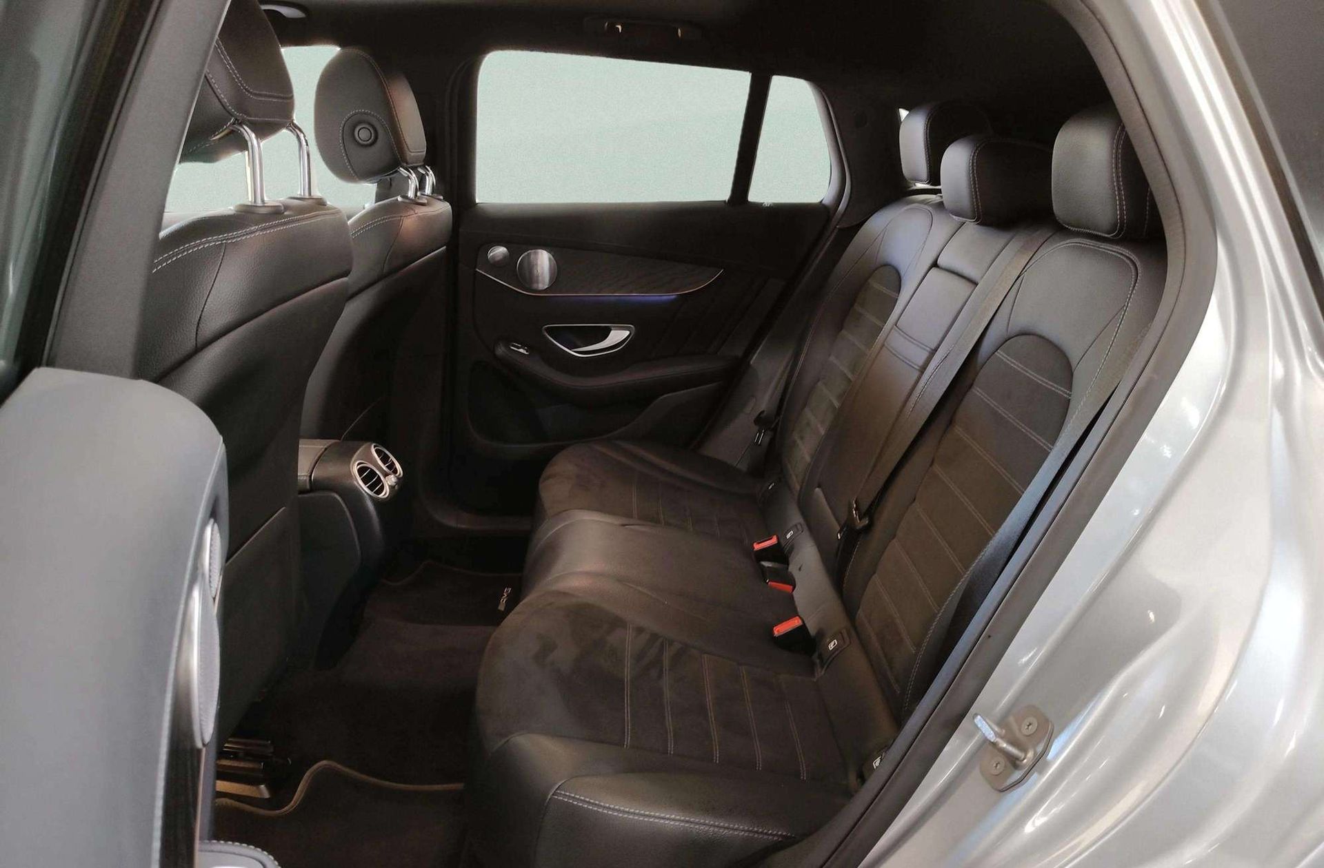 Mercedes-Benz EQC SUV 400 4Matic - foto 18
