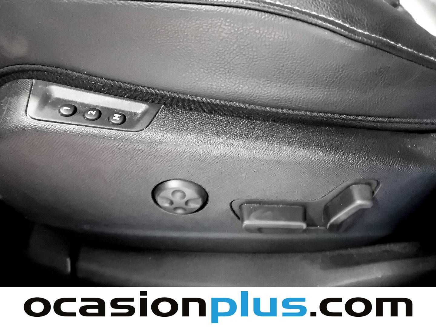 Foto DS DS 7 Crossback DS DS7 Crossback PureTech  (180CV) AT Bastille +