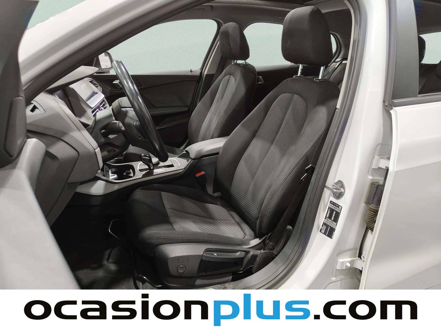 Foto asientos traseros BMW Serie 1 BMW Serie 1 118i (136 CV)