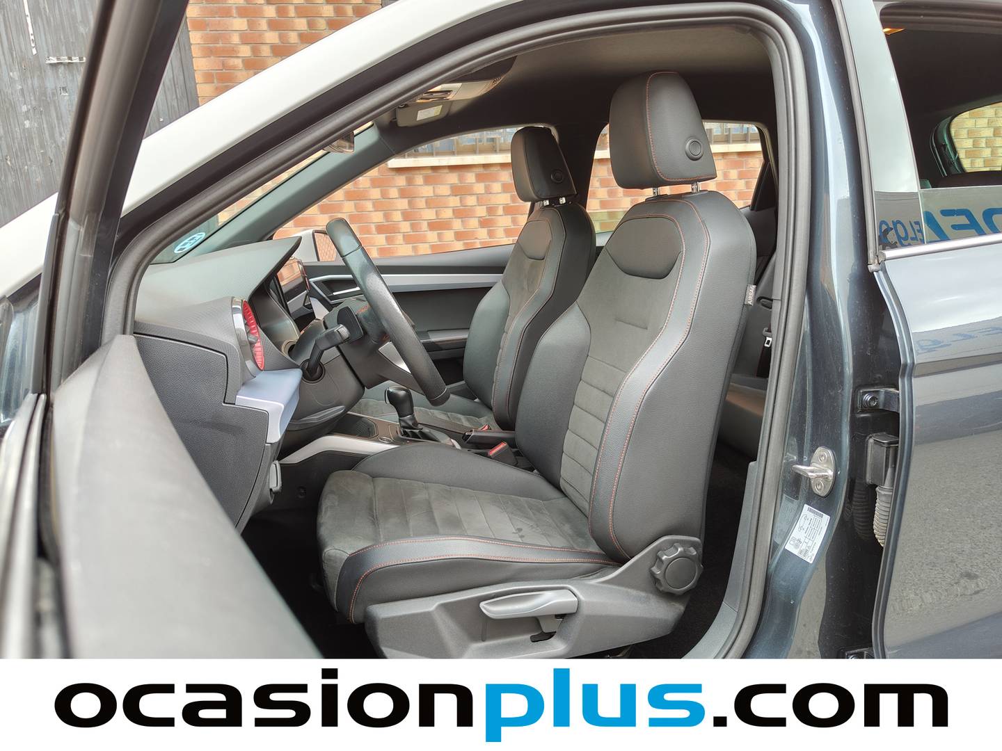 Foto Seat Arona SEAT Arona 1.5 TSI S&S FR XL DSG (150 CV)