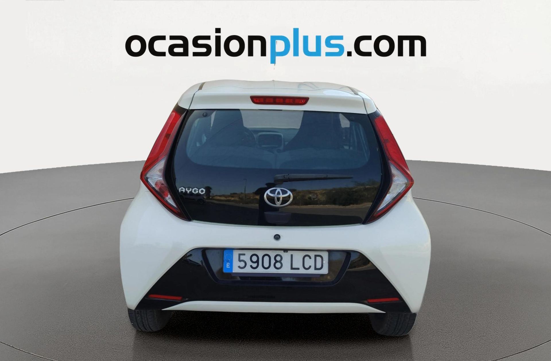 Toyota Aygo 1.0 70 x-play - foto 14
