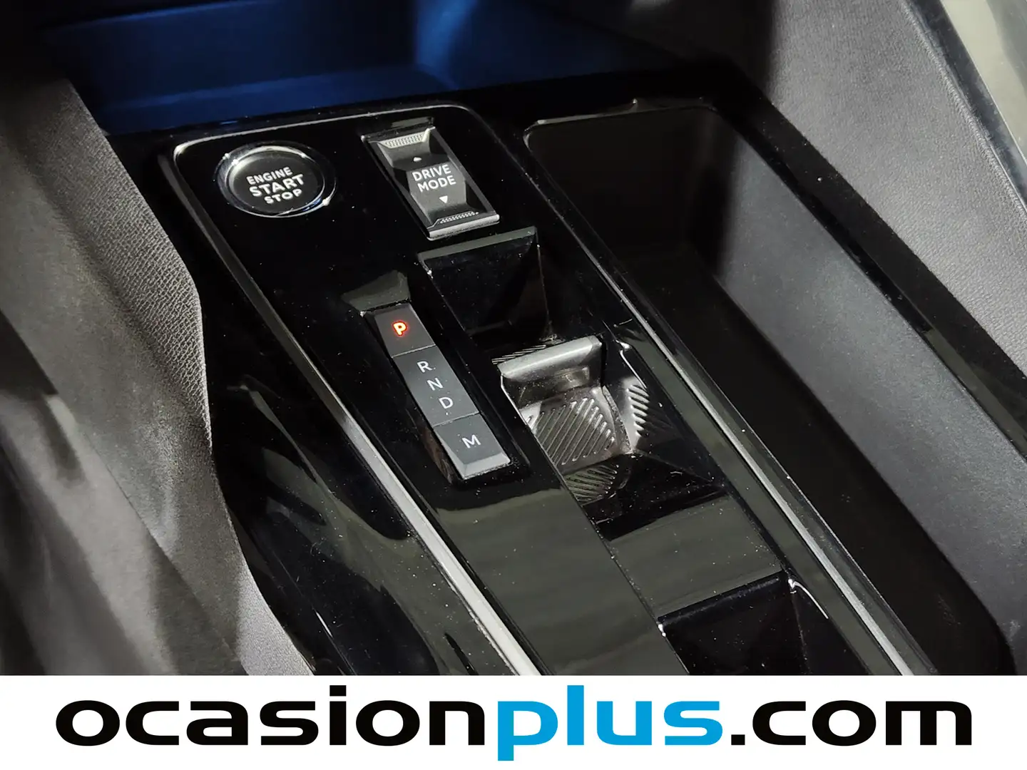 Foto Peugeot 3008 Peugeot 3008 PureTech 130 S&S Allure Pack EAT8 (130 CV)