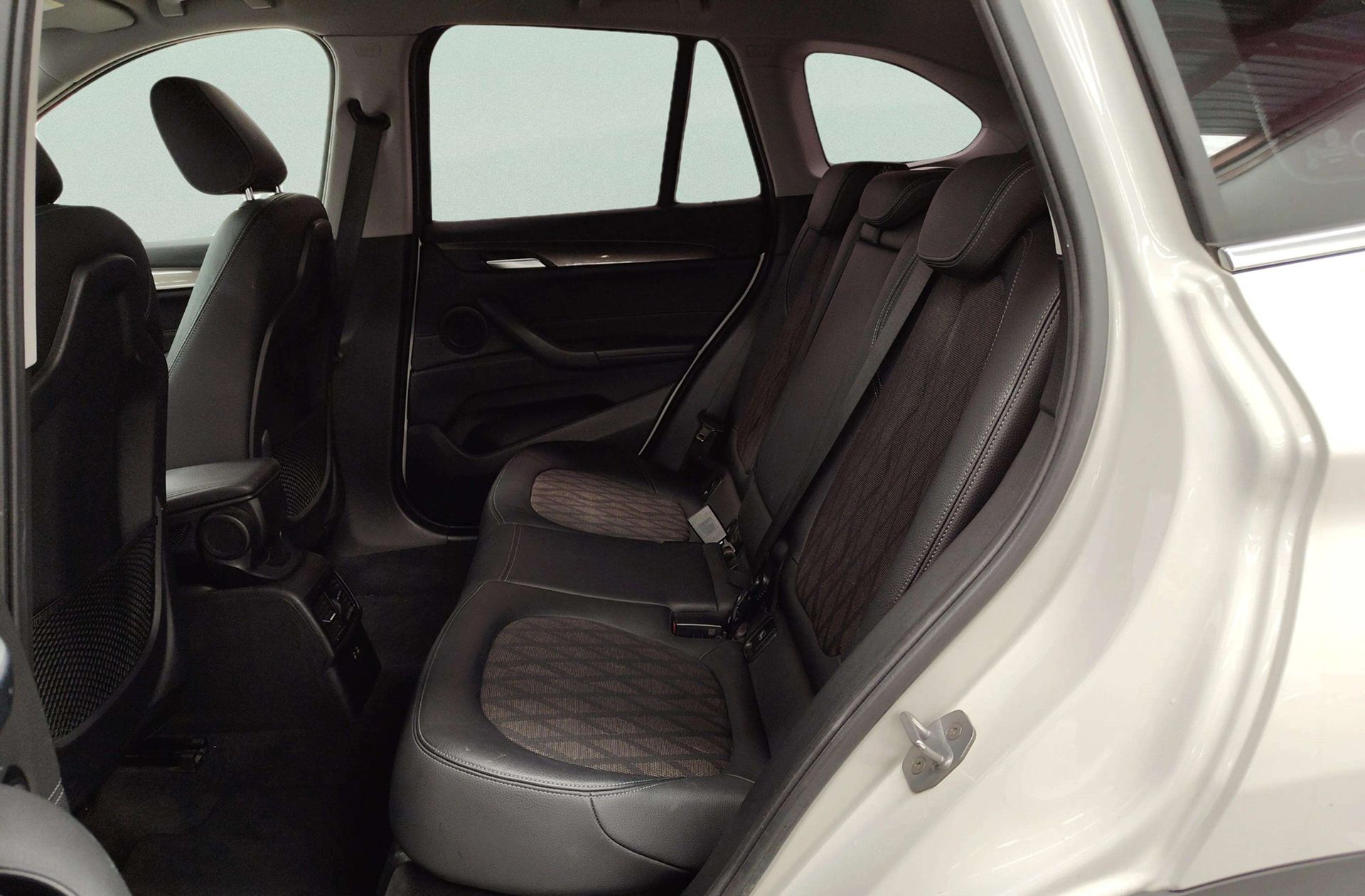 BMW X1 sDrive18i - foto 14