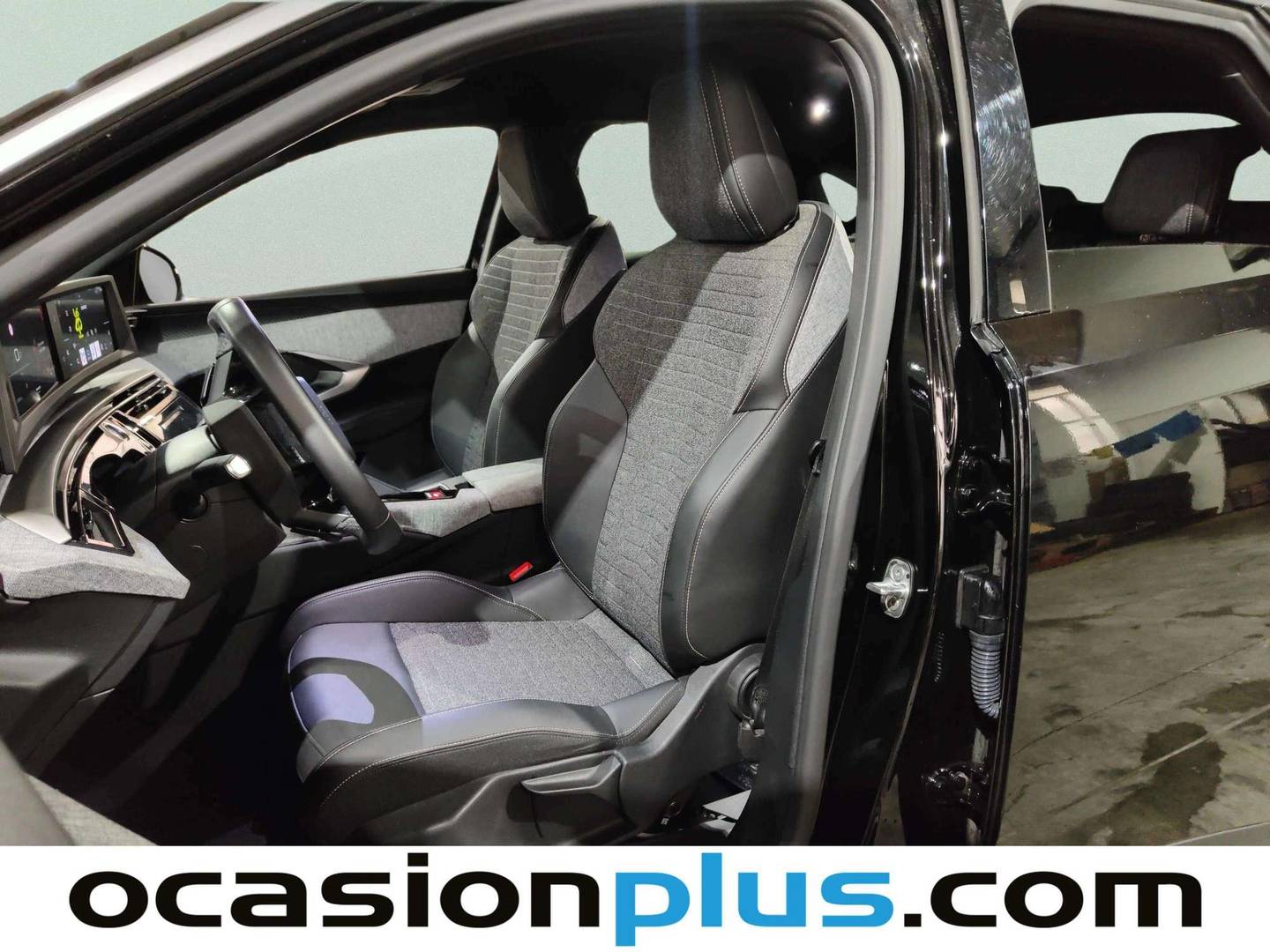 Foto asientos delanteros Peugeot 3008 Hybrid Peugeot 3008 Allure Hybrid eDCS6 (136 CV)