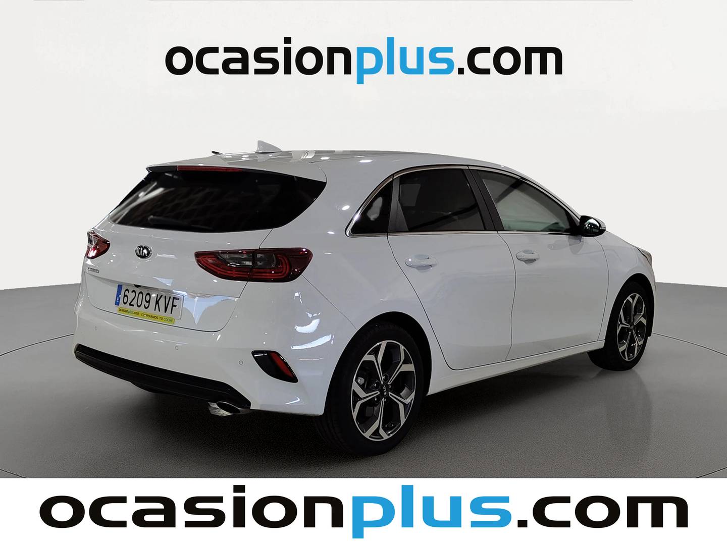 Foto trasera KIA Ceed Kia Ceed 1.0 T-GDi Tech (120 CV) derecha