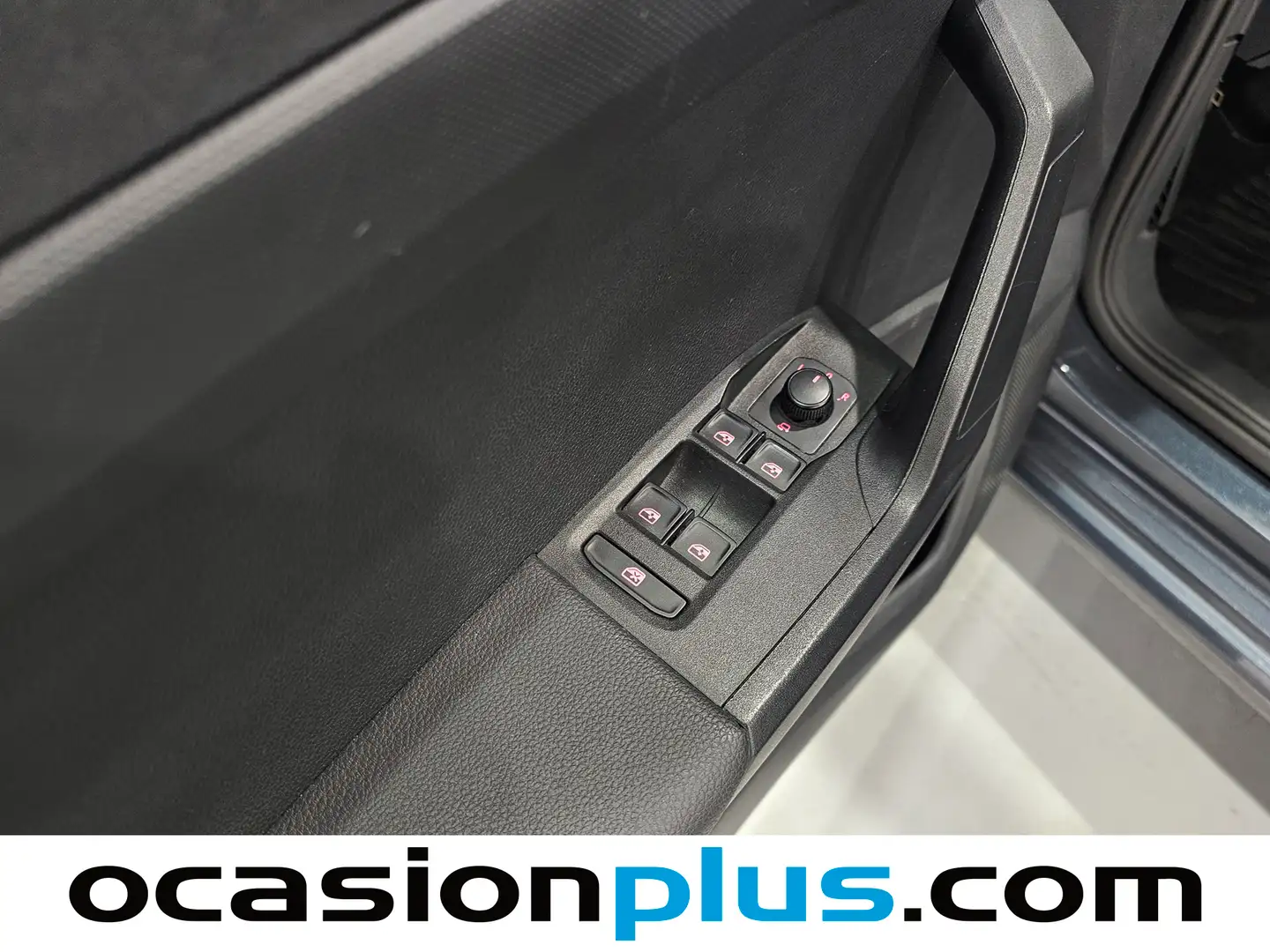 Foto Seat Ibiza SEAT Ibiza 1.0 MPI Style Plus (80 CV)